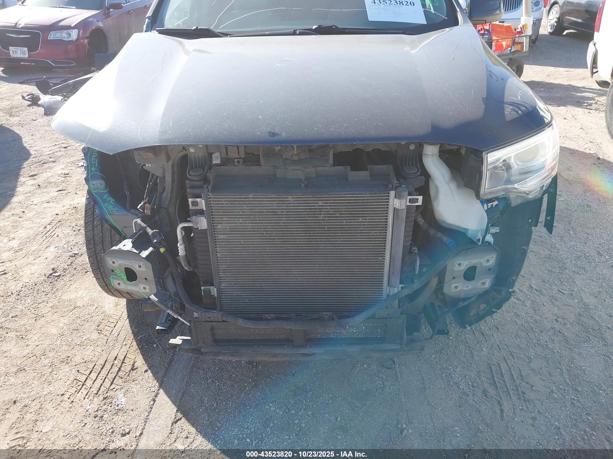 GMC ACADIA image 6