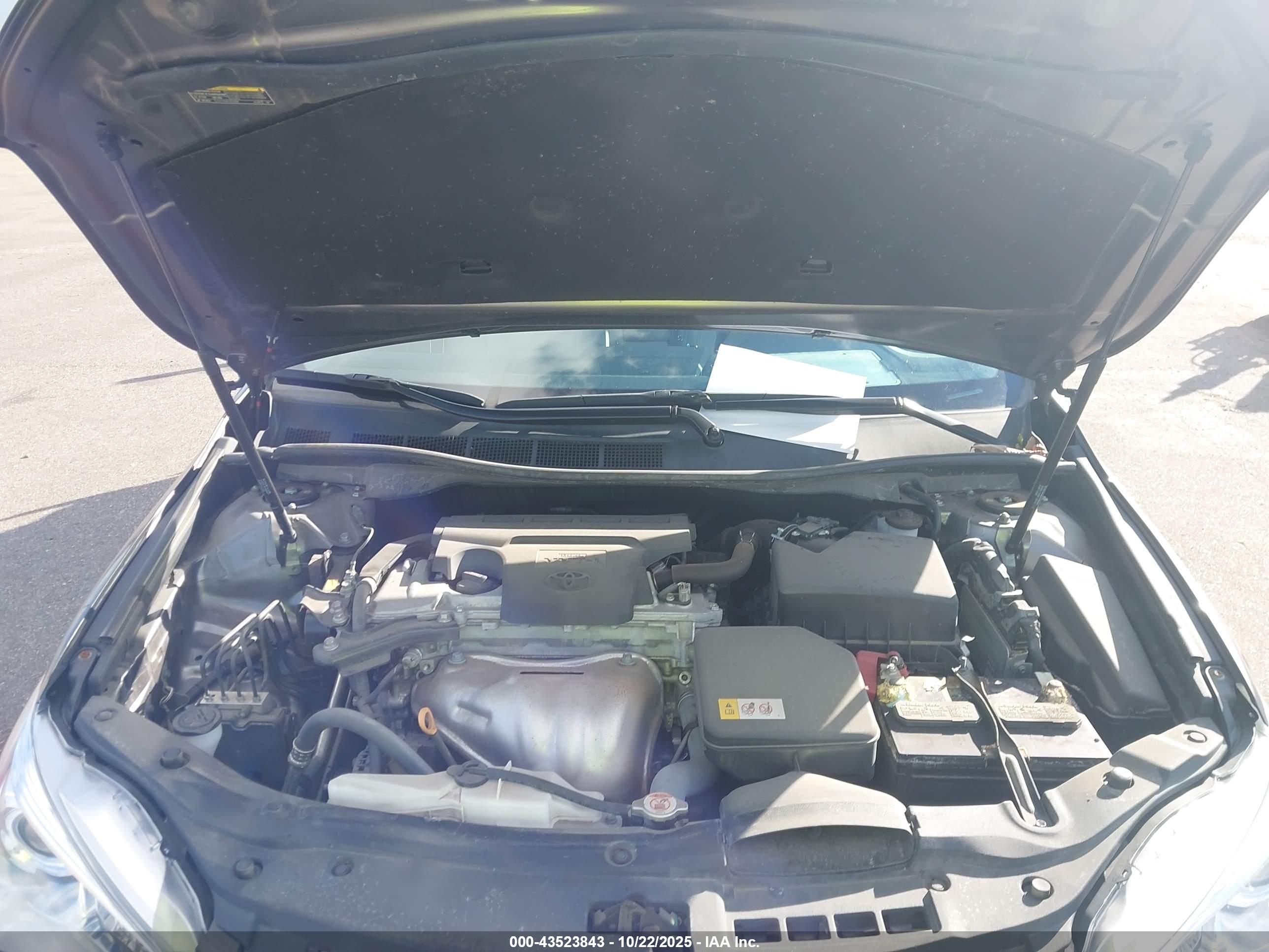 TOYOTA CAMRY image 10