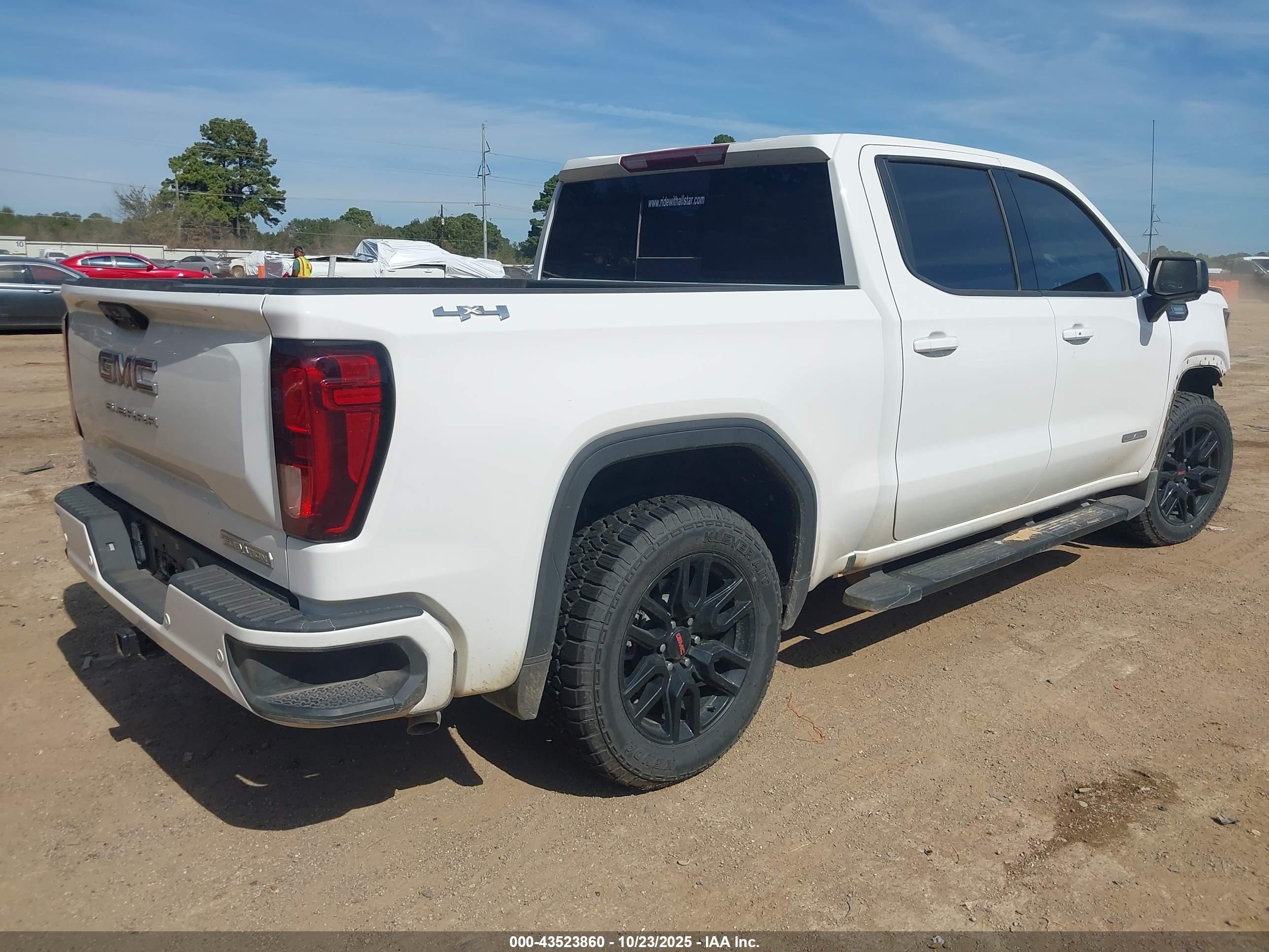 GMC SIERRA image 4