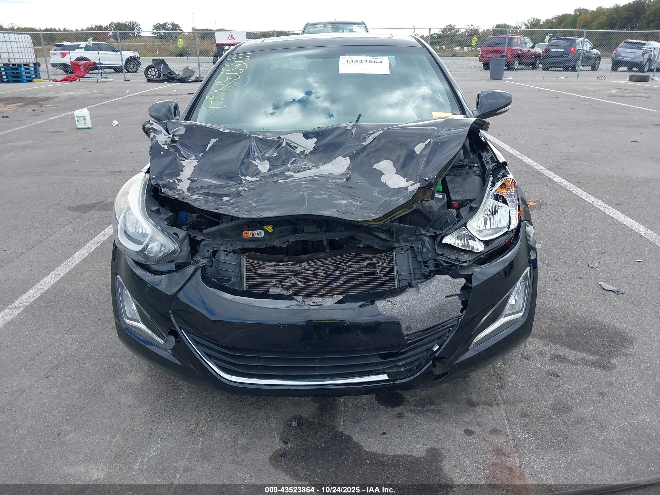 HYUNDAI ELANTRA image 6