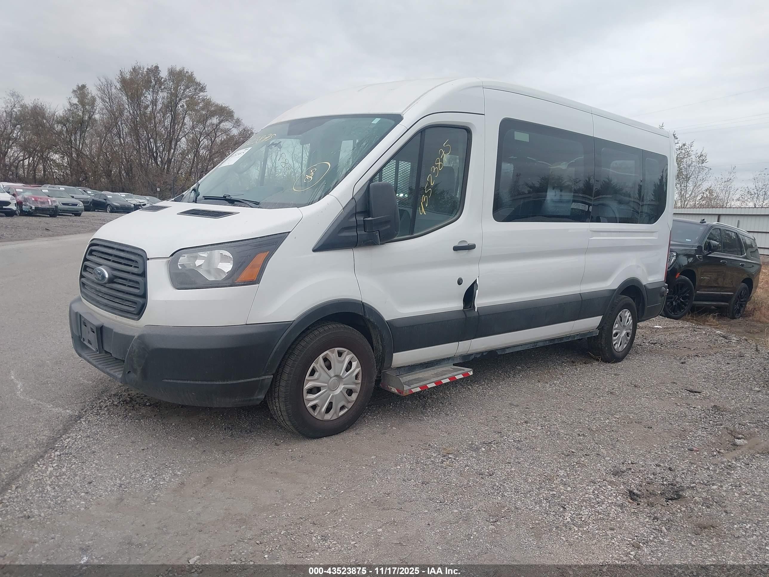 FORD TRANSIT-350 image 2