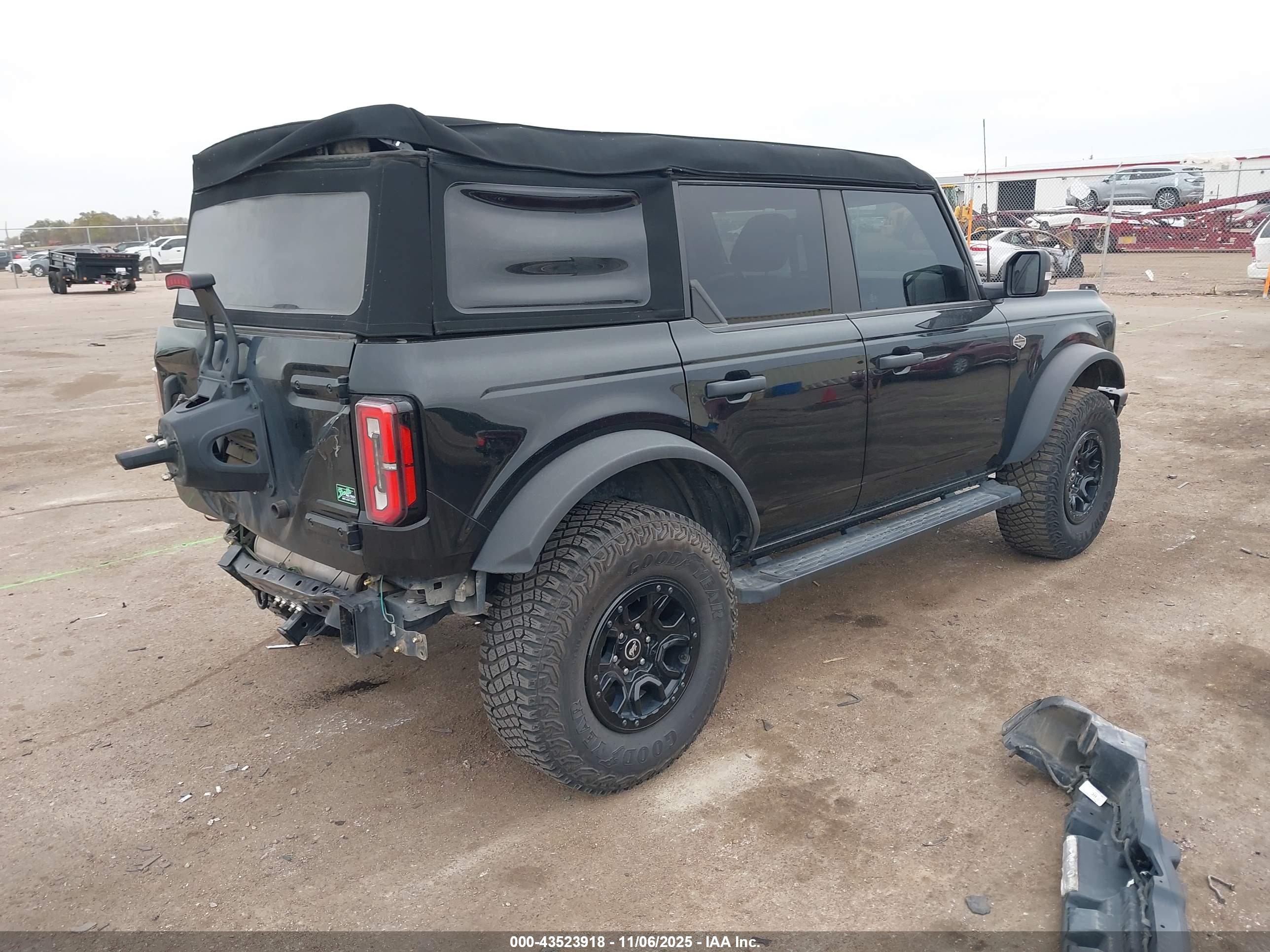 FORD BRONCO image 4