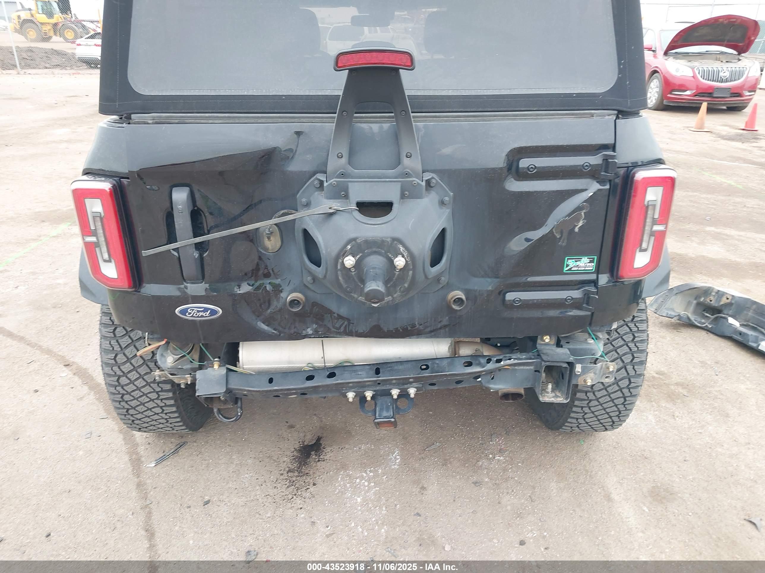 FORD BRONCO image 6
