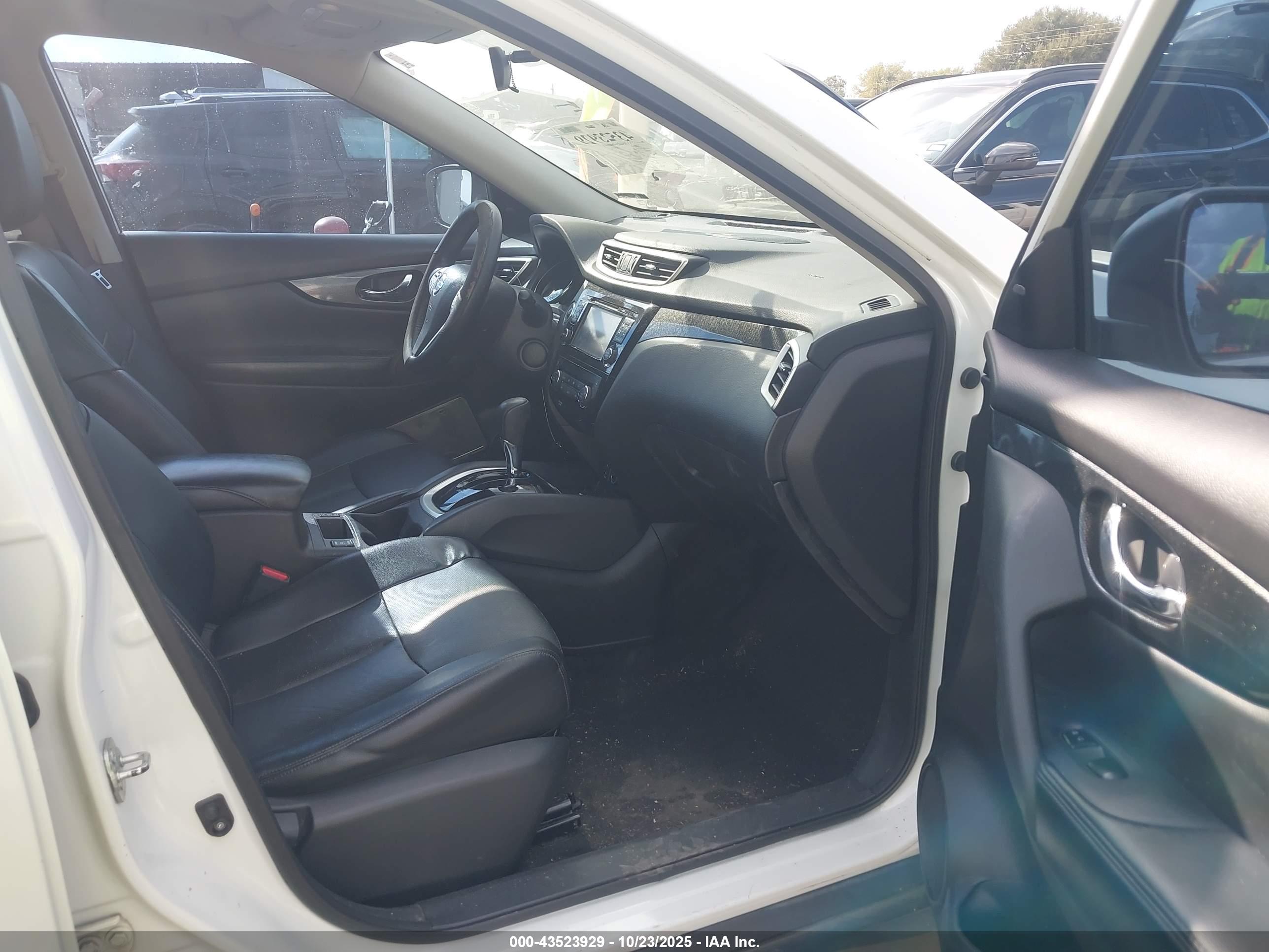 NISSAN ROGUE image 5