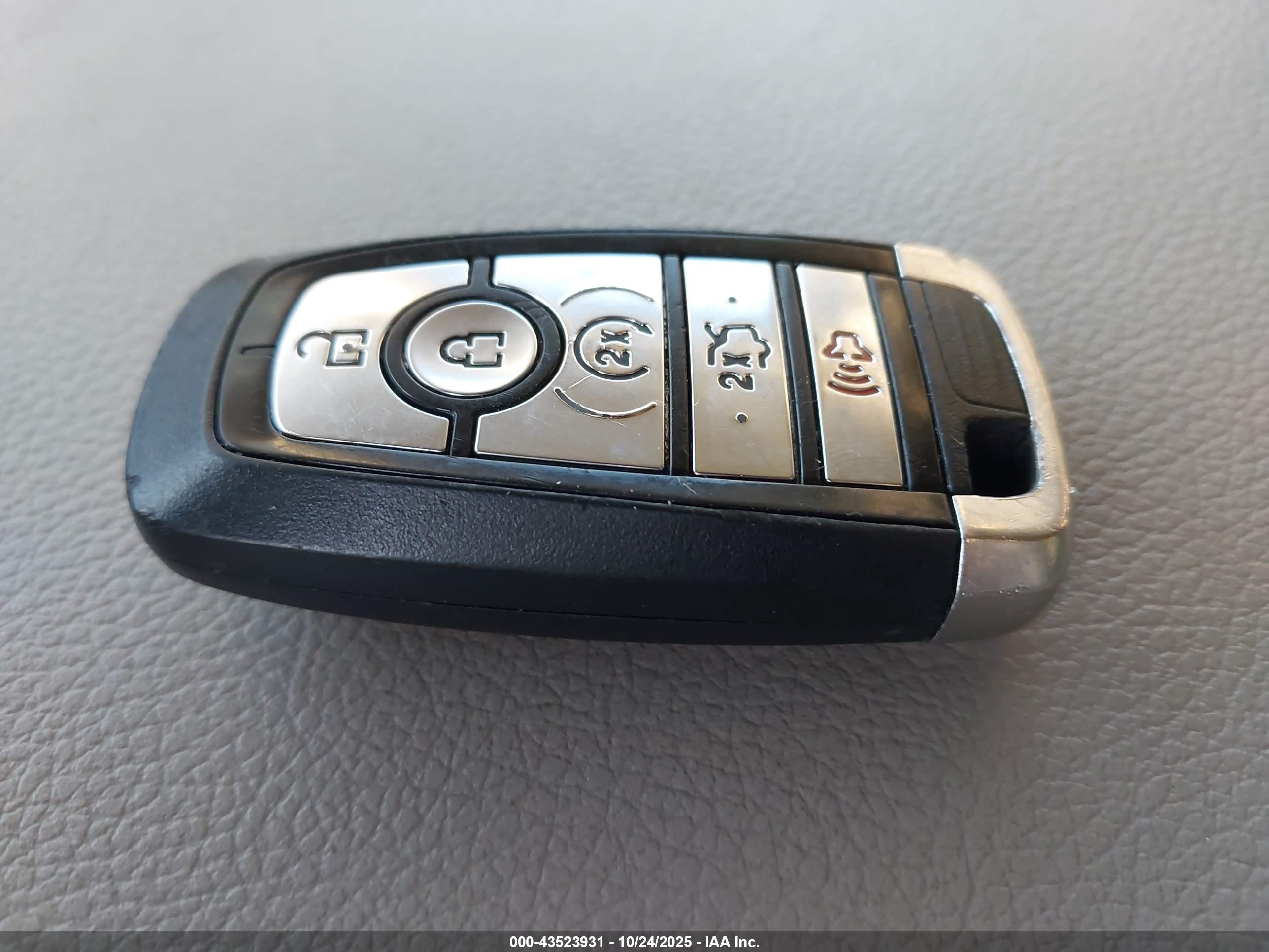 FORD EXPEDITION image 11