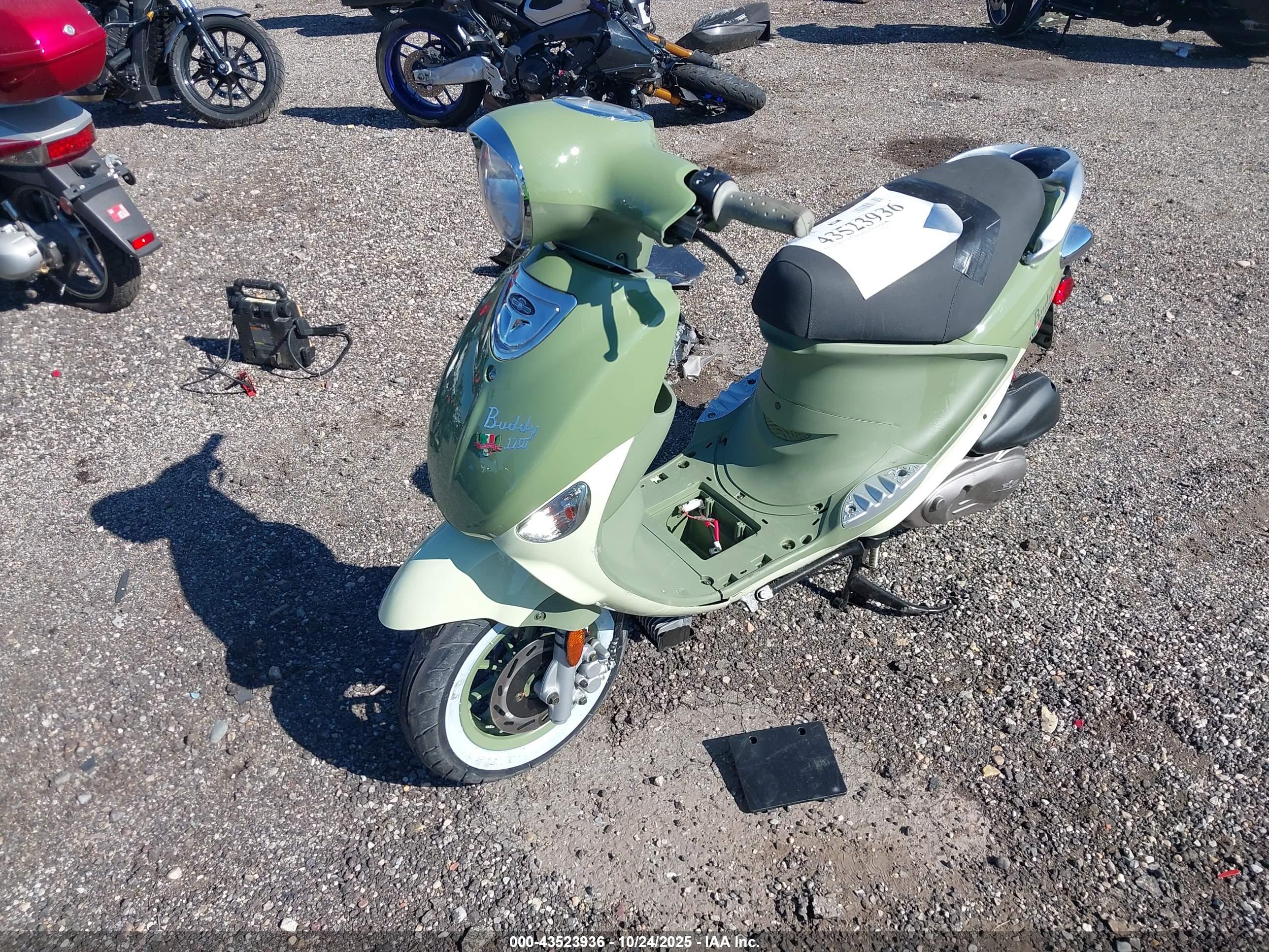 GENUINE SCOOTER image 2