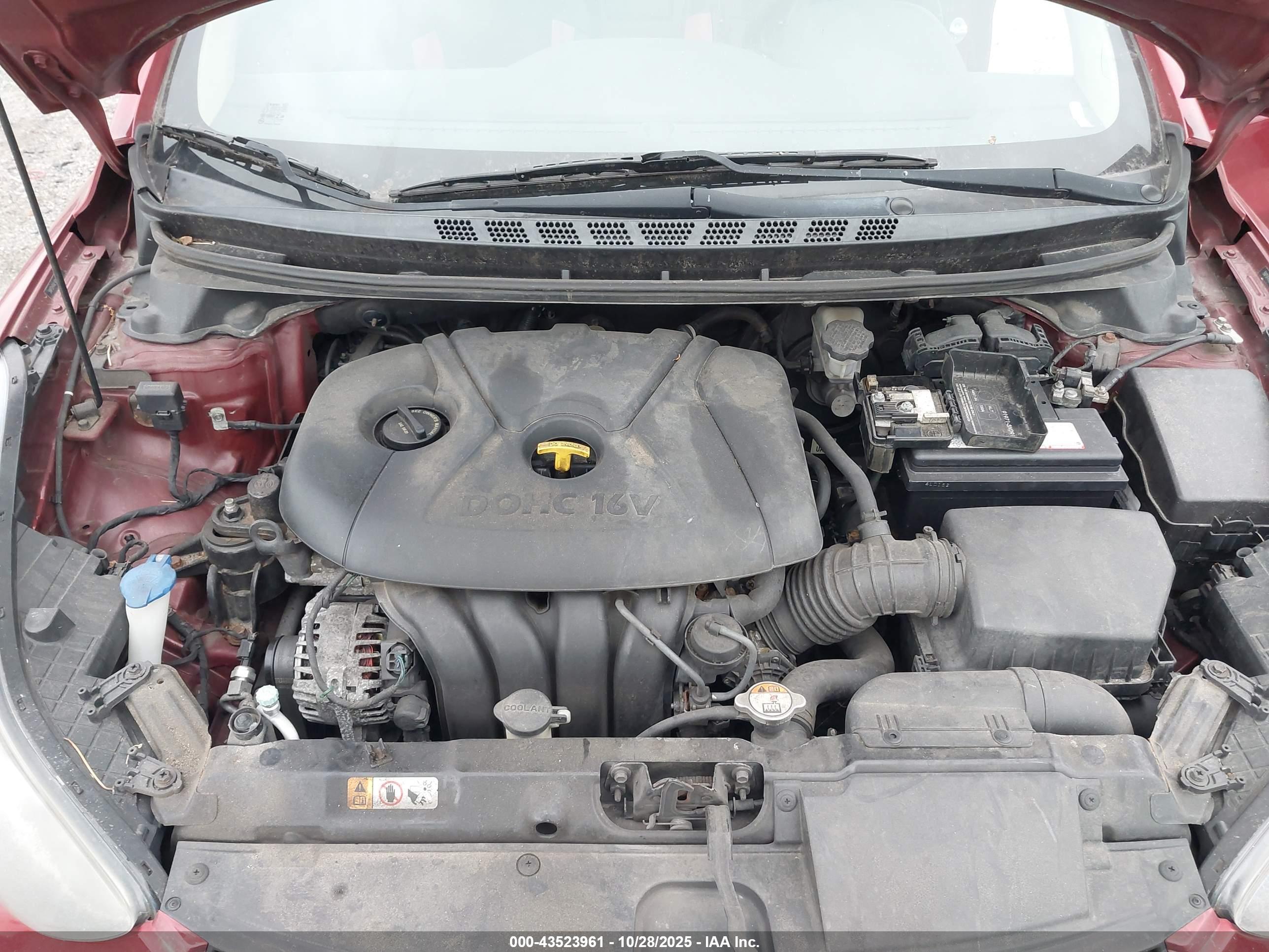 HYUNDAI ELANTRA image 10