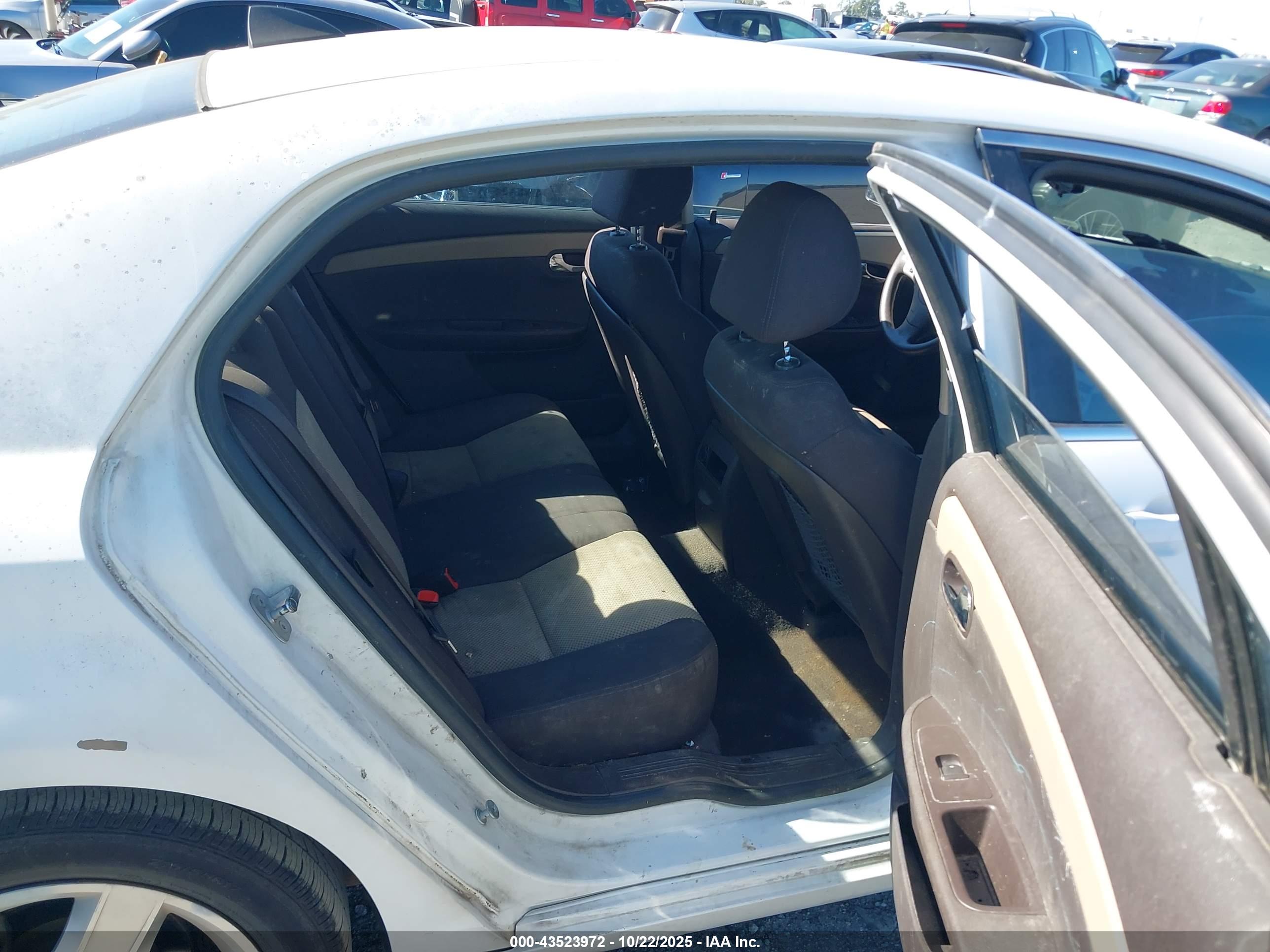 CHEVROLET MALIBU image 8