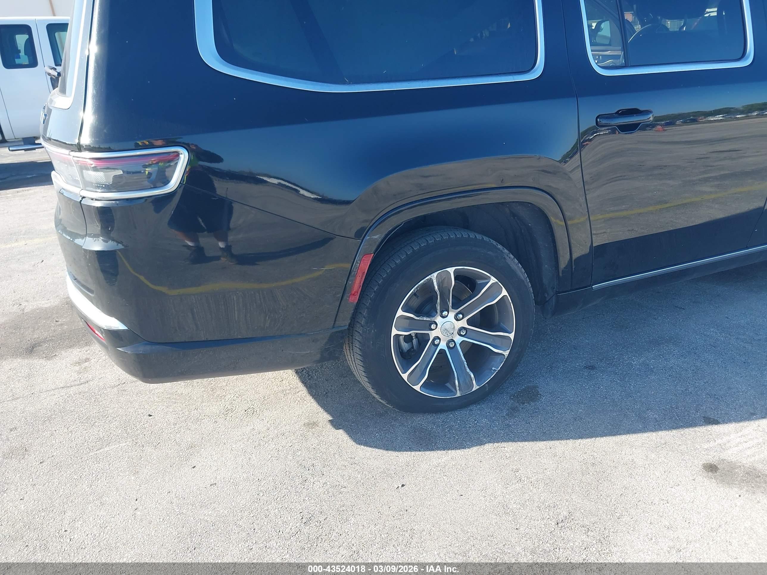 JEEP GRAND image 6