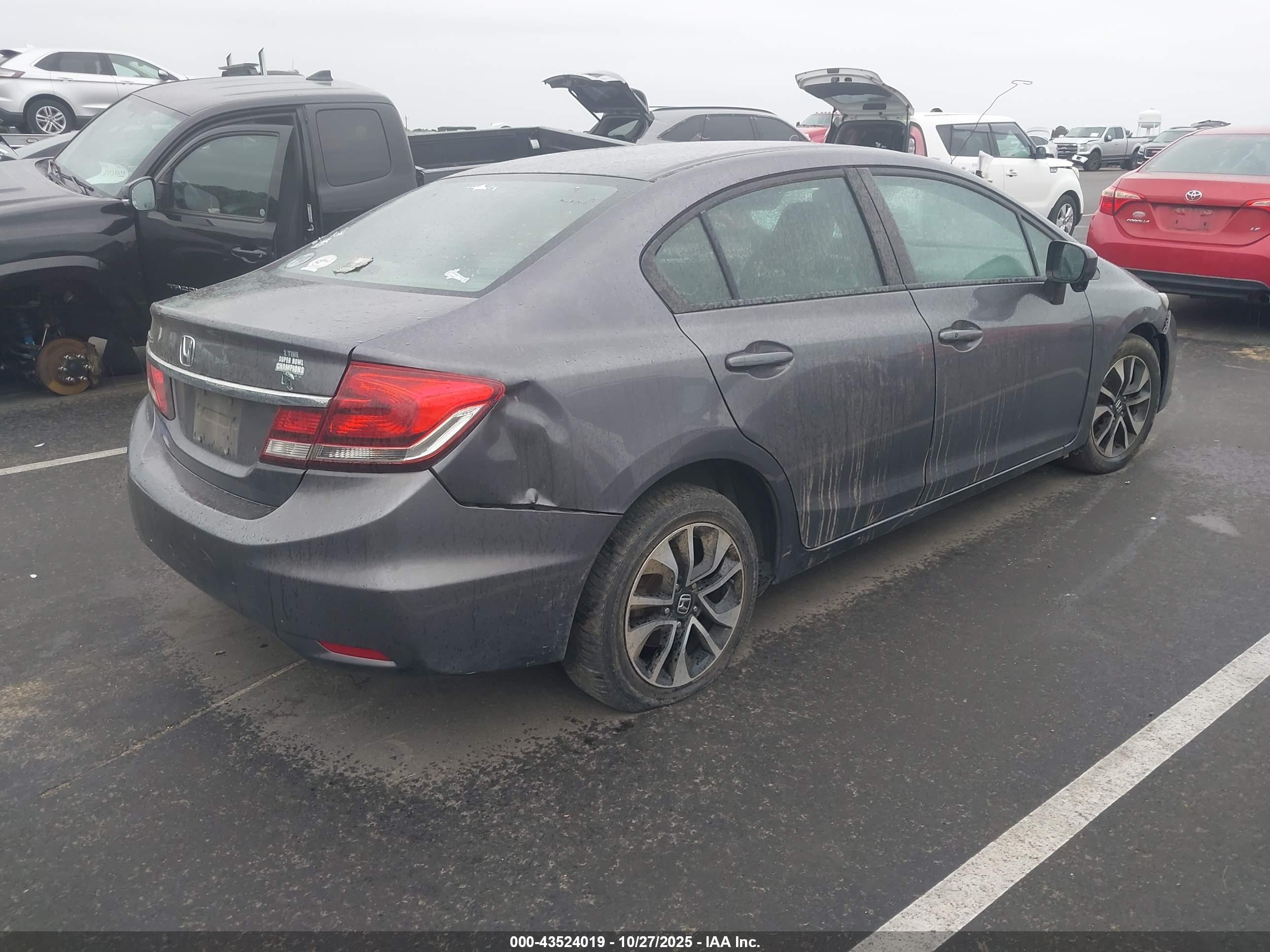 HONDA CIVIC image 4