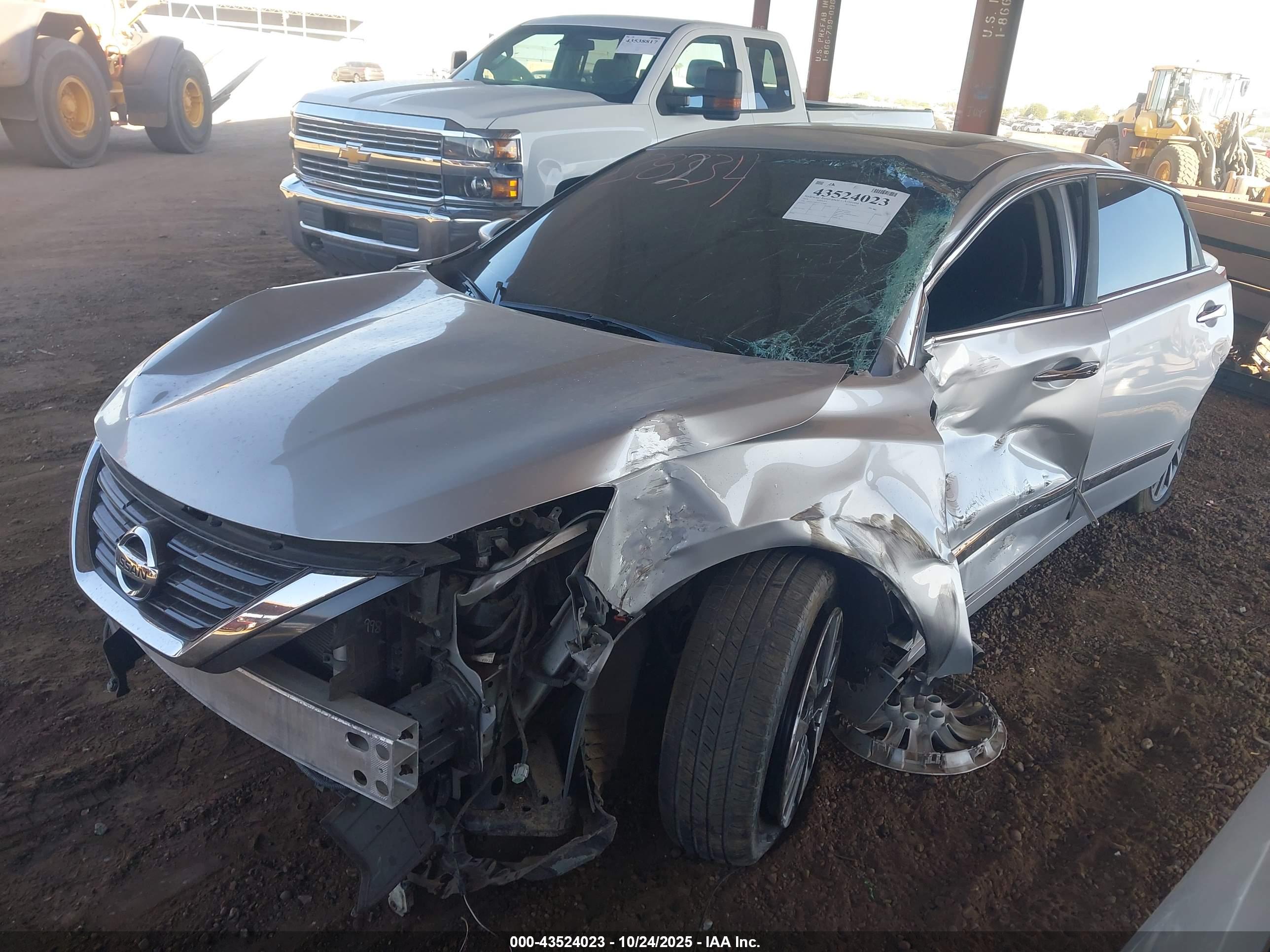 NISSAN ALTIMA image 2