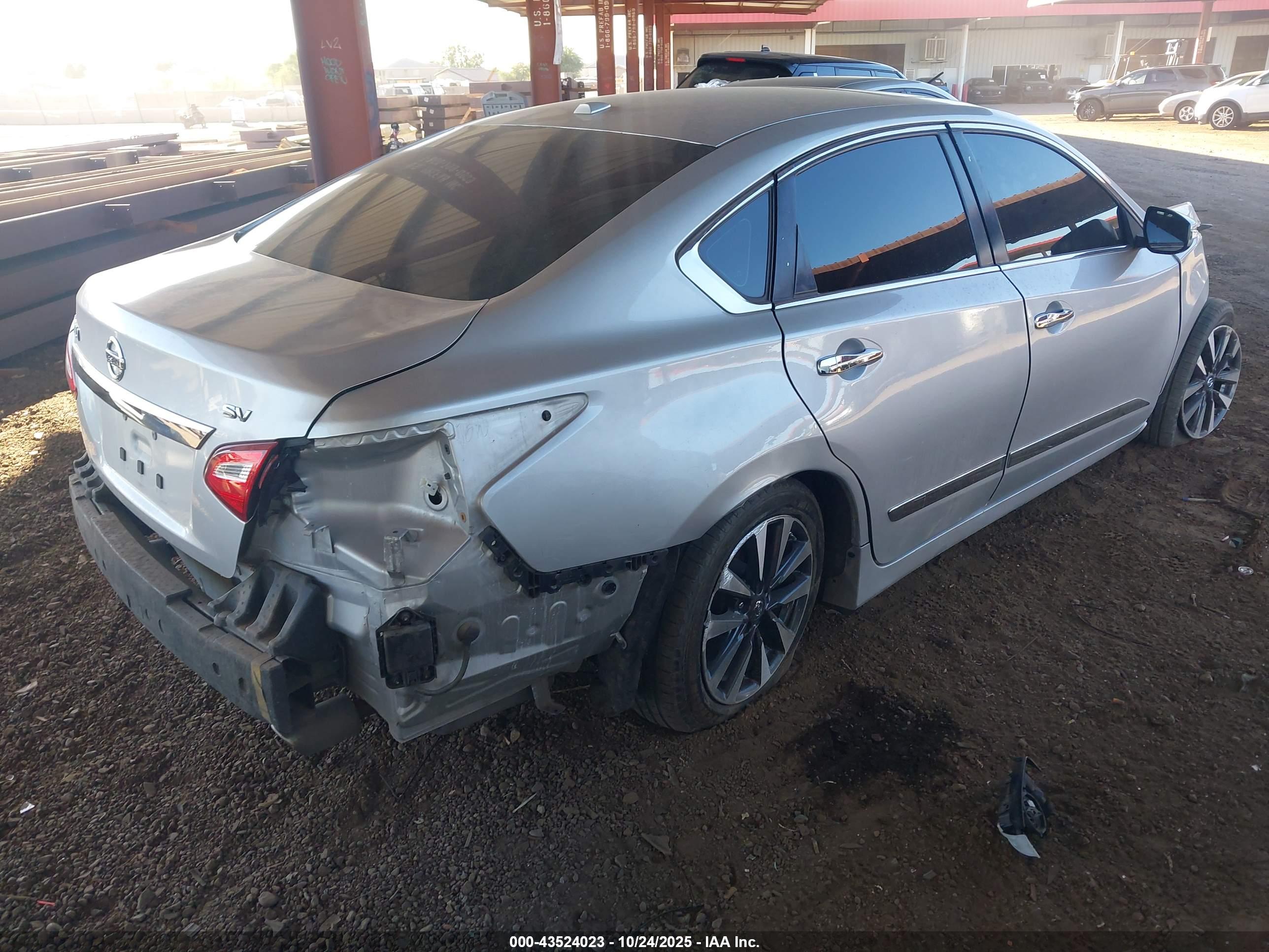 NISSAN ALTIMA image 4