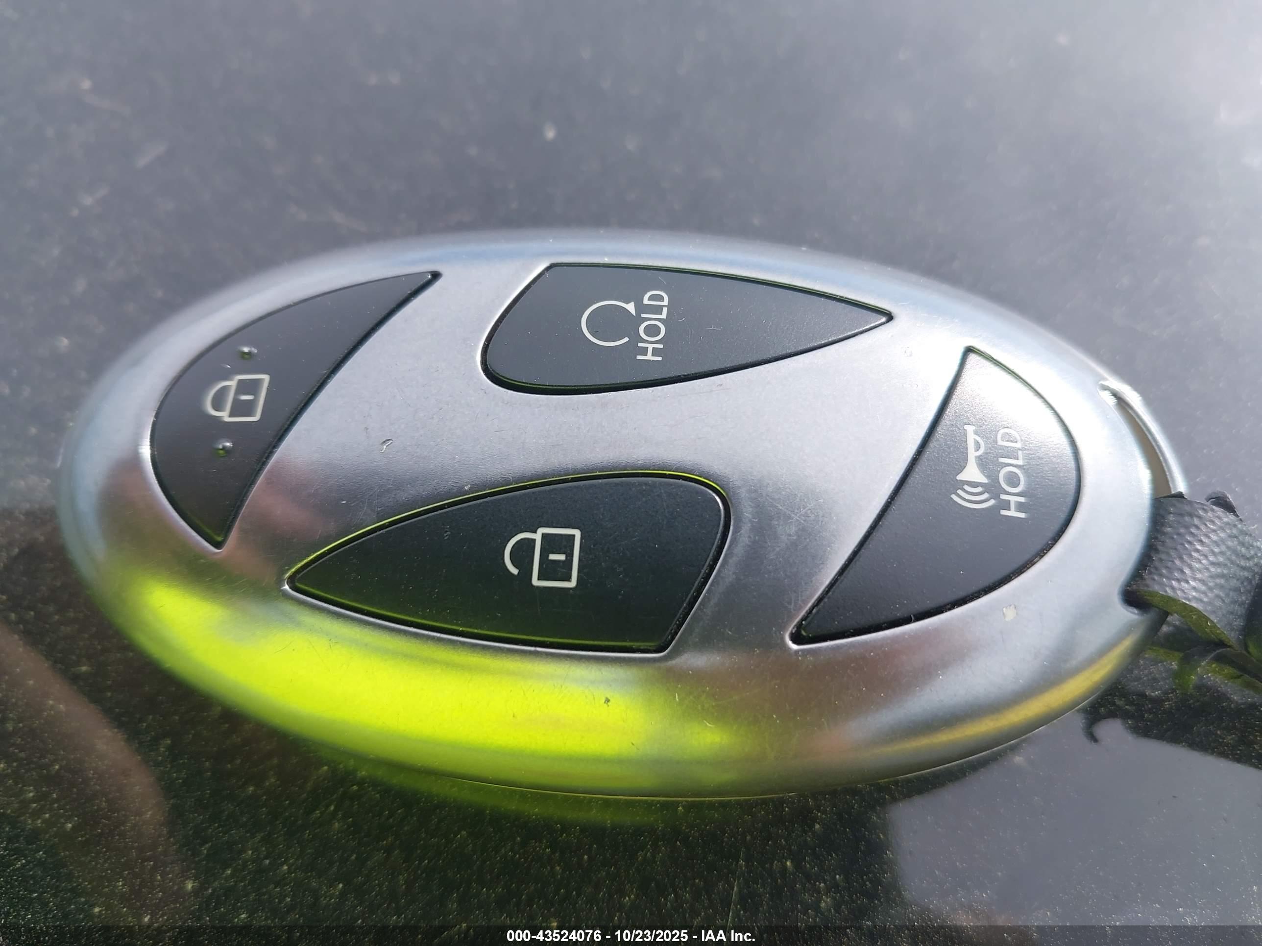 HYUNDAI TUCSON image 11