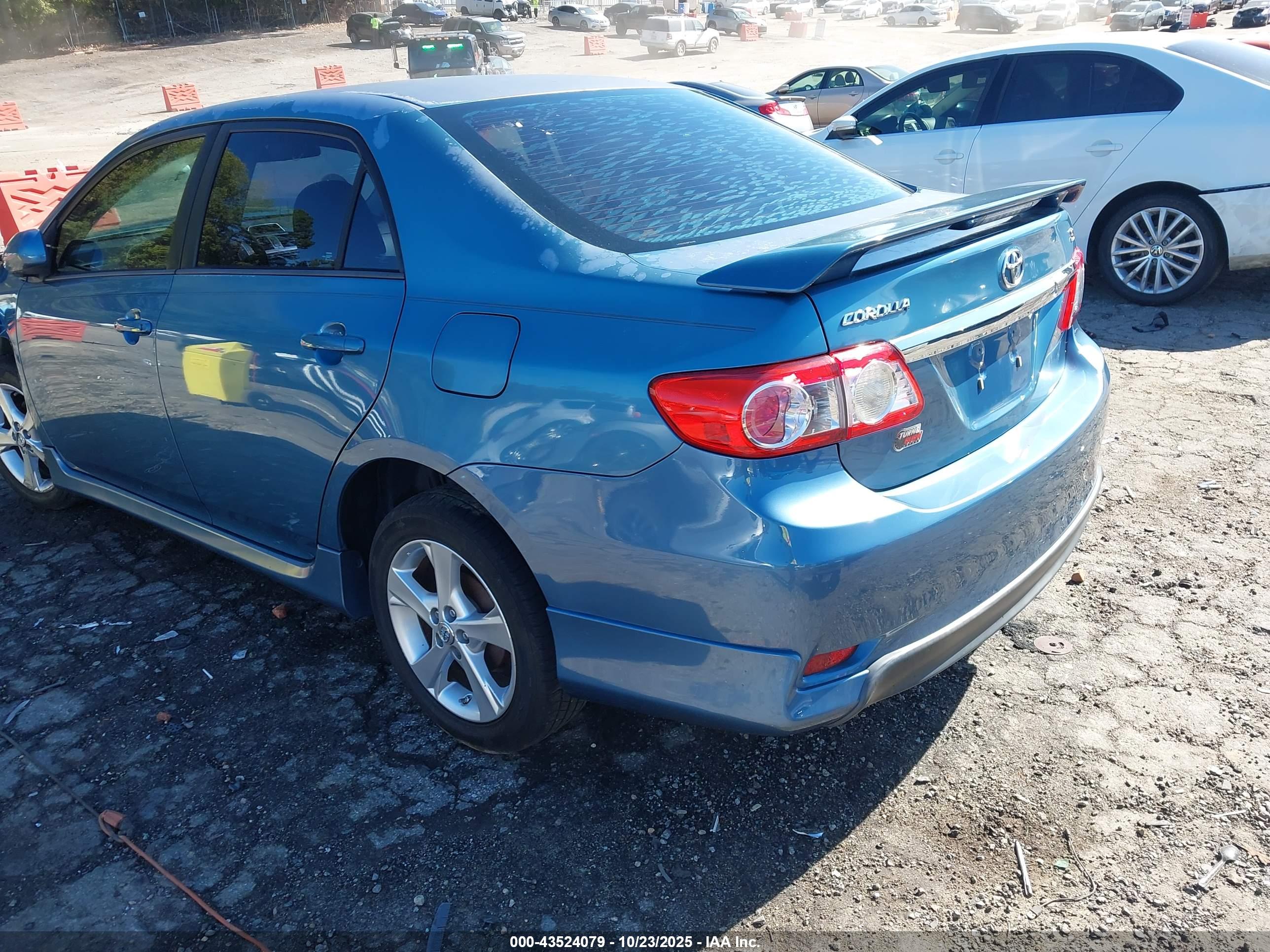 TOYOTA COROLLA image 3