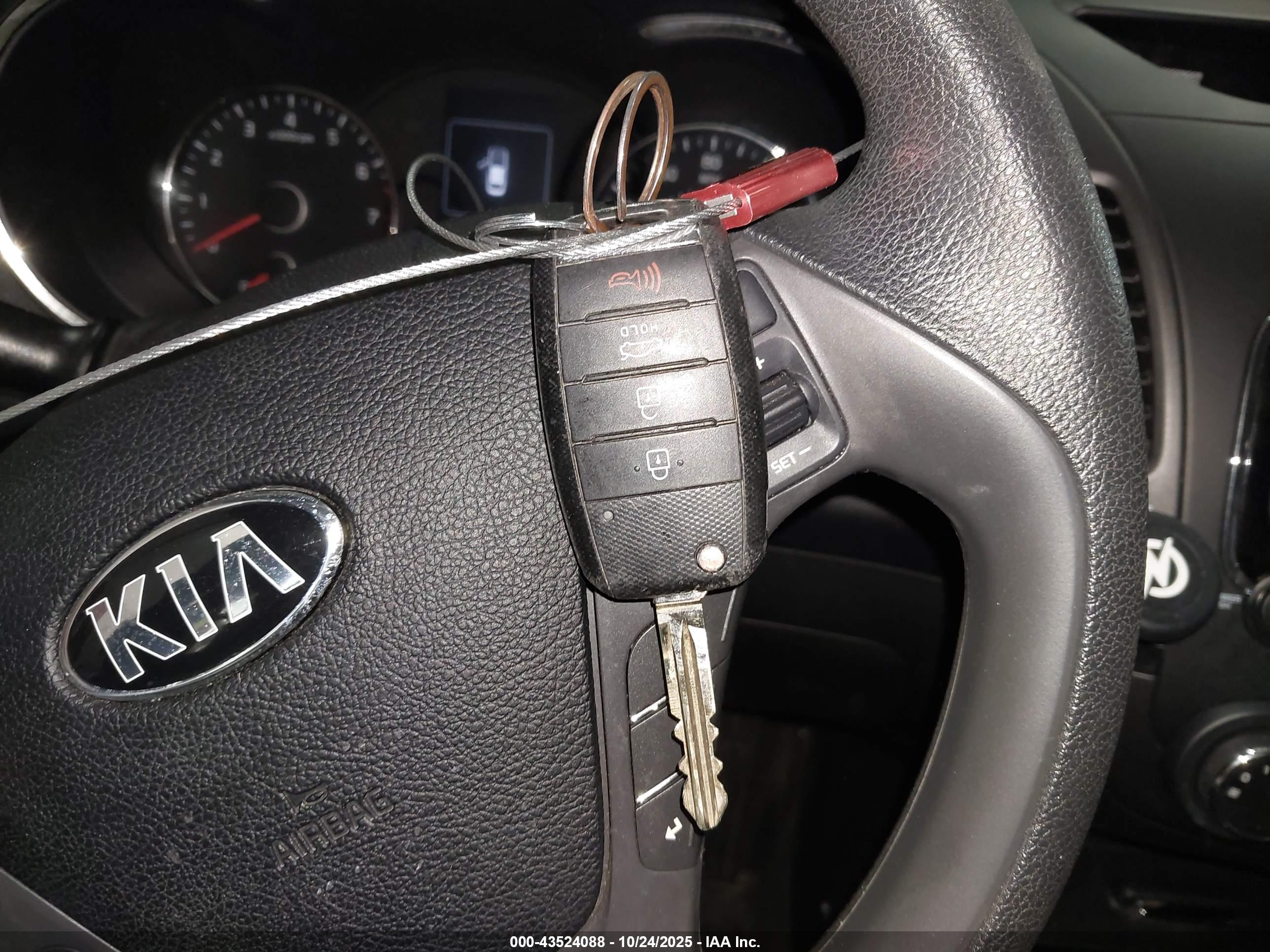KIA FORTE image 11