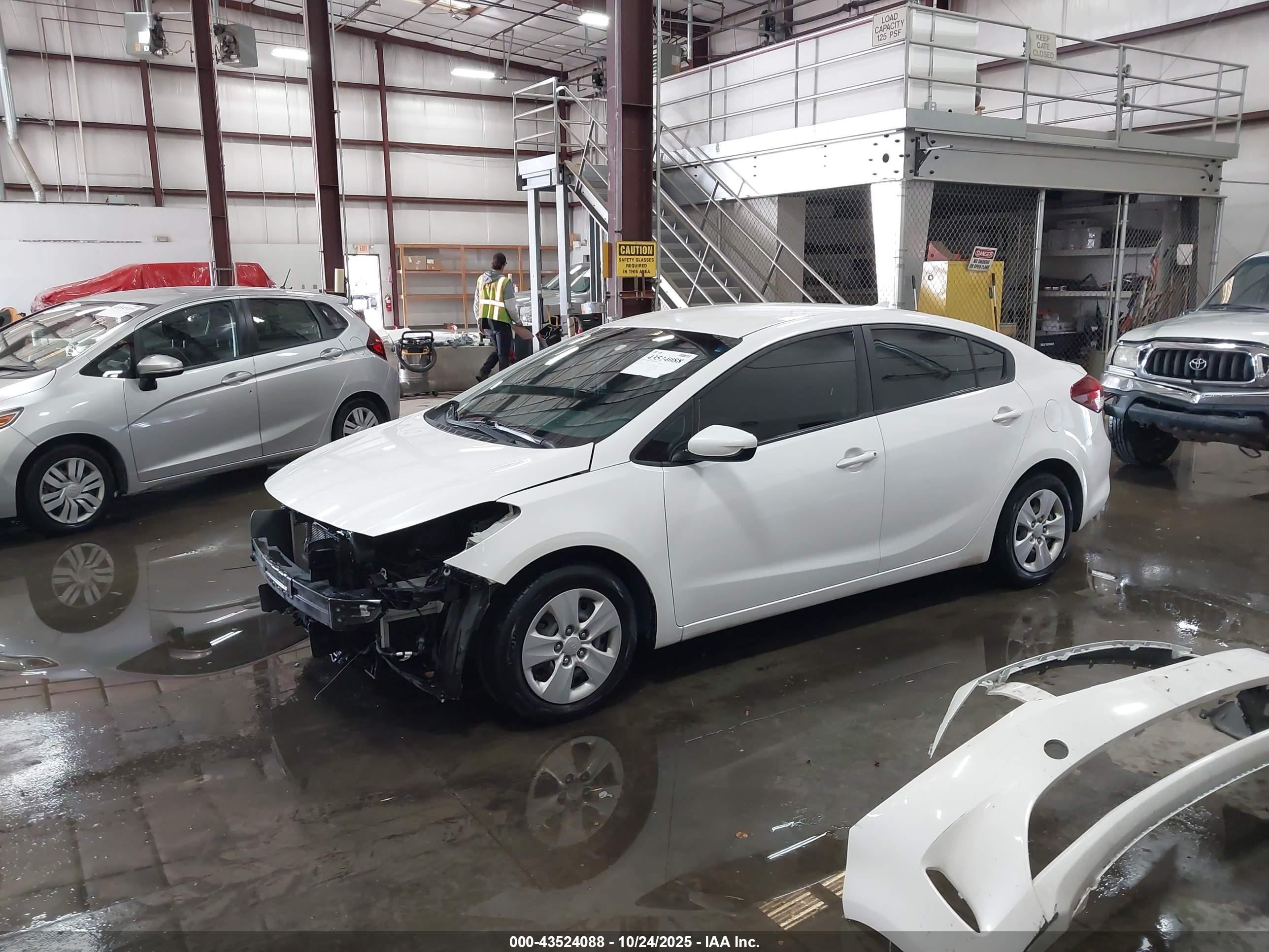 KIA FORTE image 2