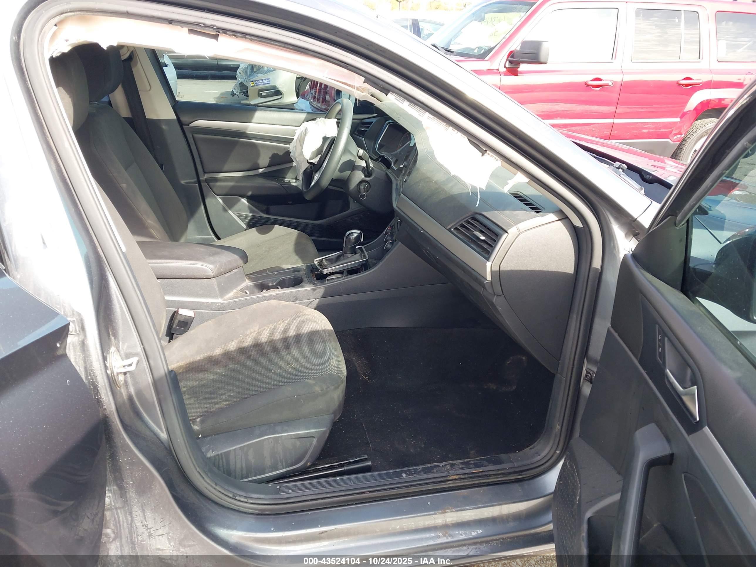 VOLKSWAGEN JETTA image 5