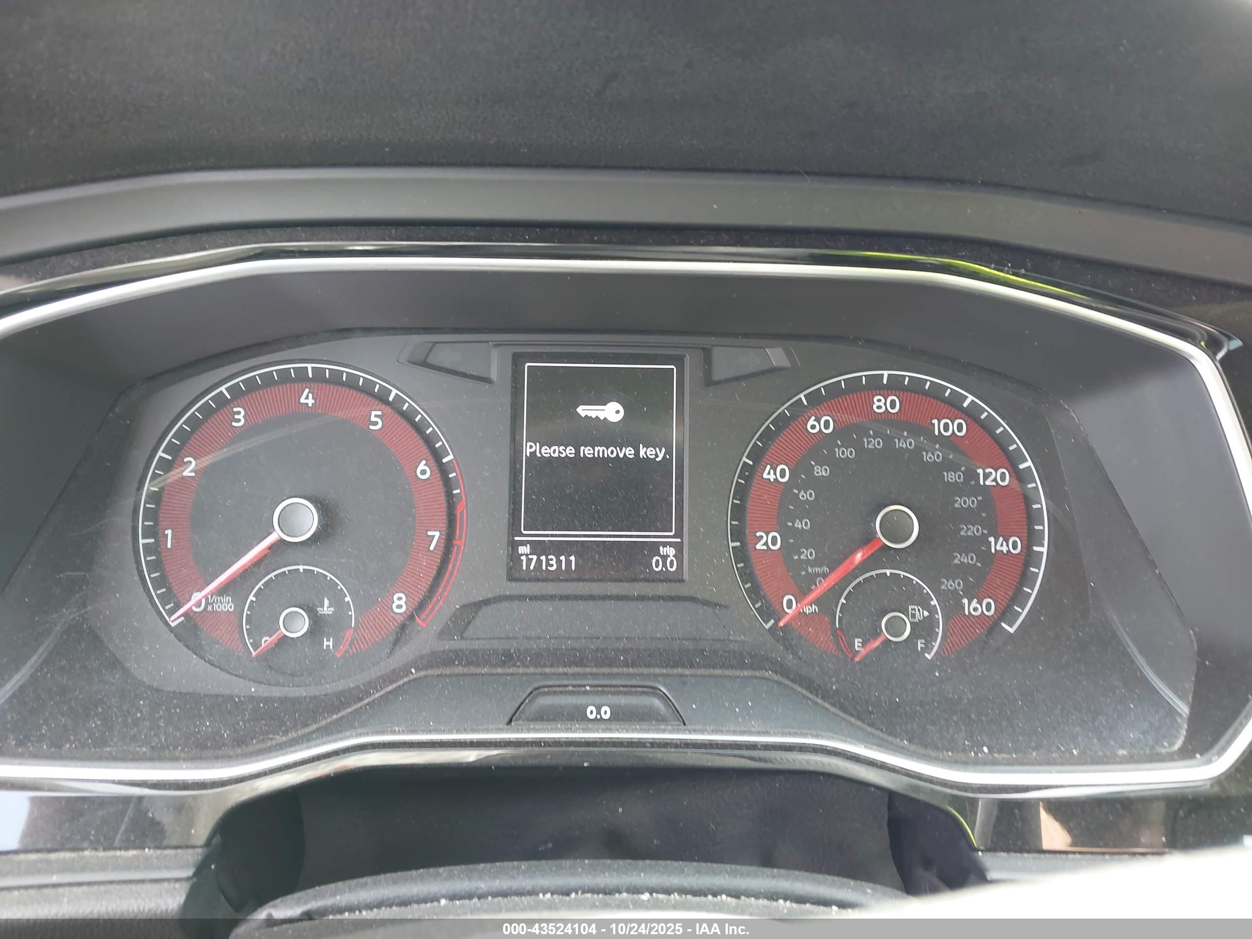 VOLKSWAGEN JETTA image 7