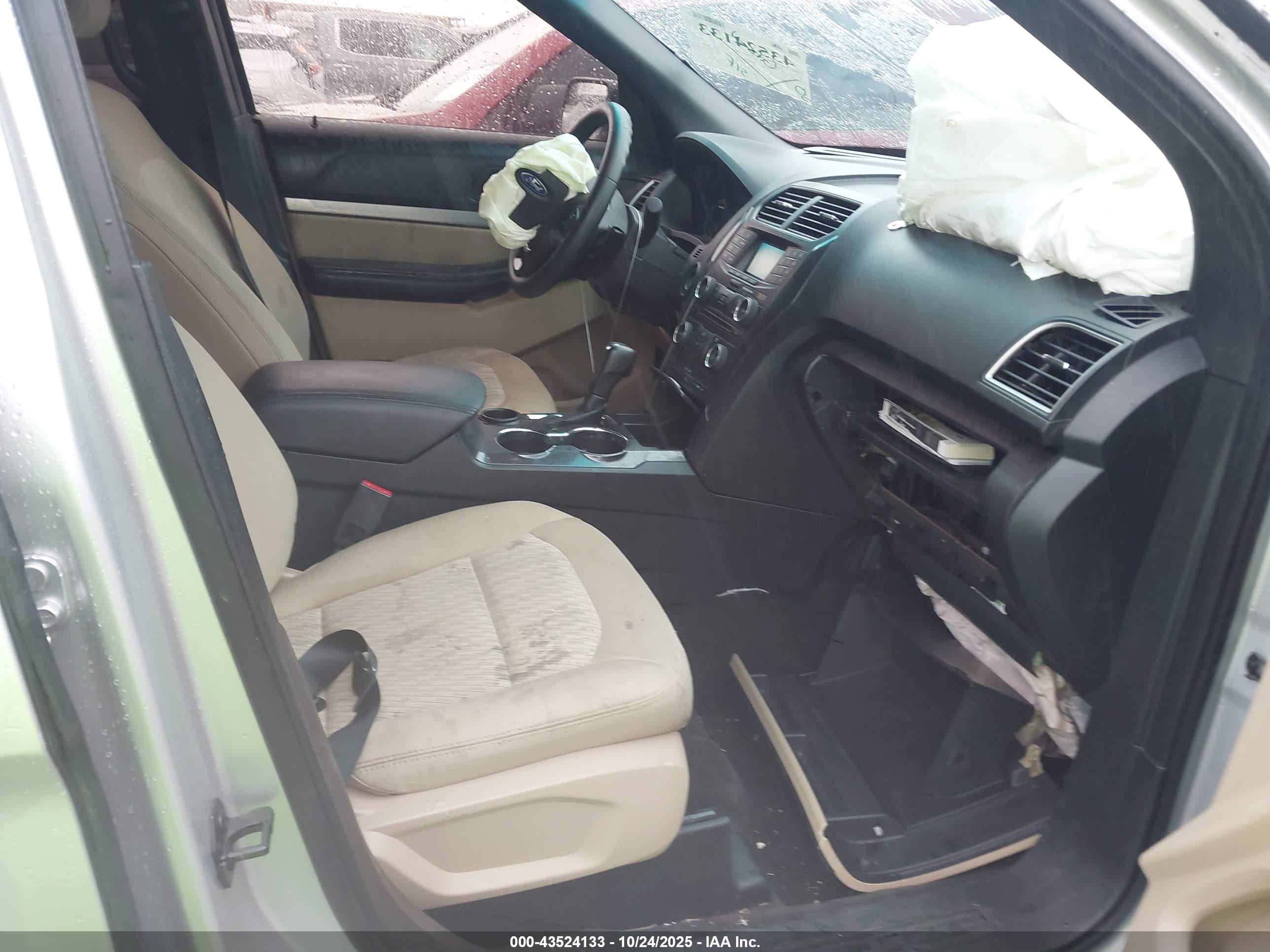 FORD EXPLORER image 5
