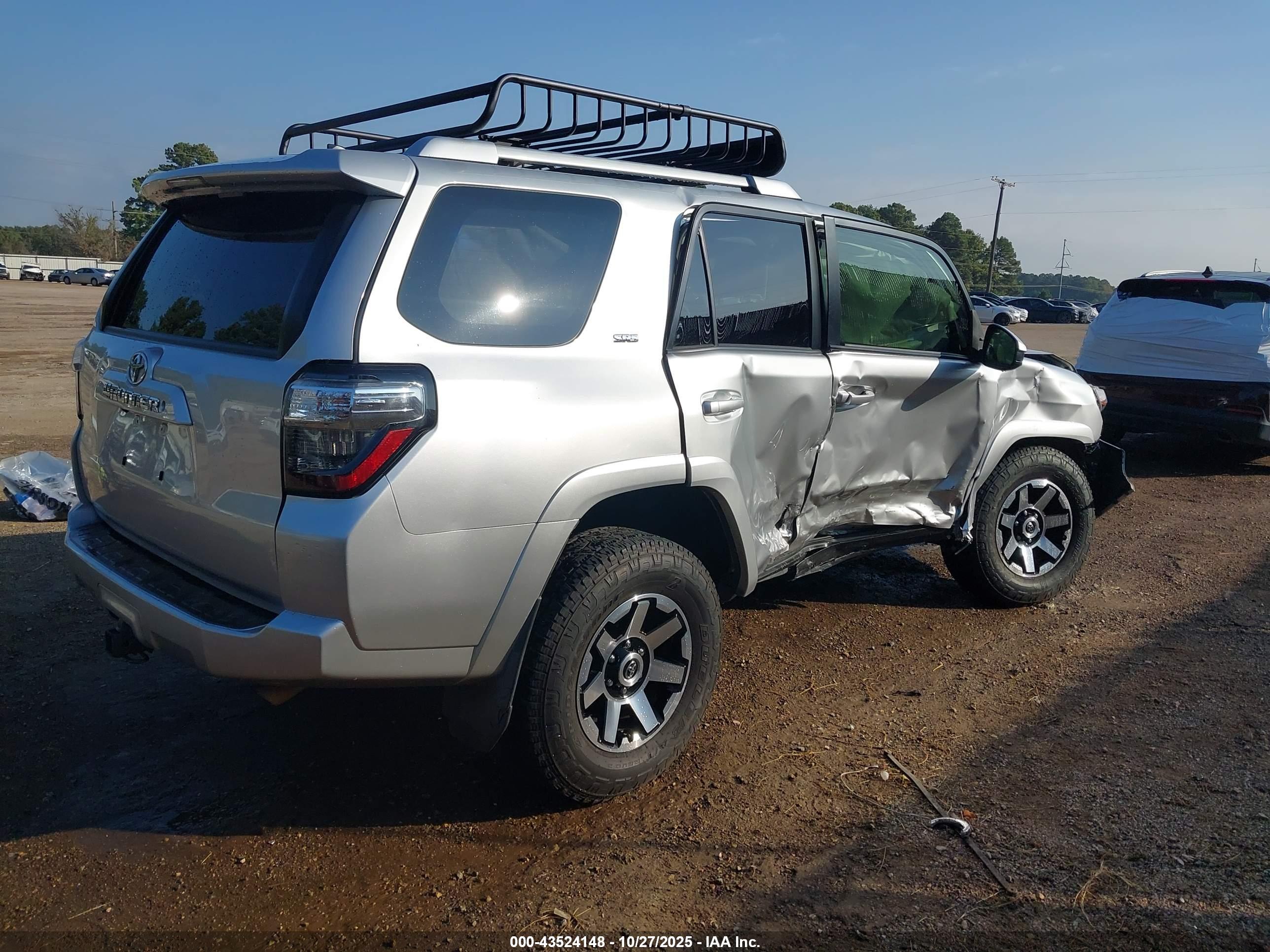 TOYOTA 4RUNNER image 4