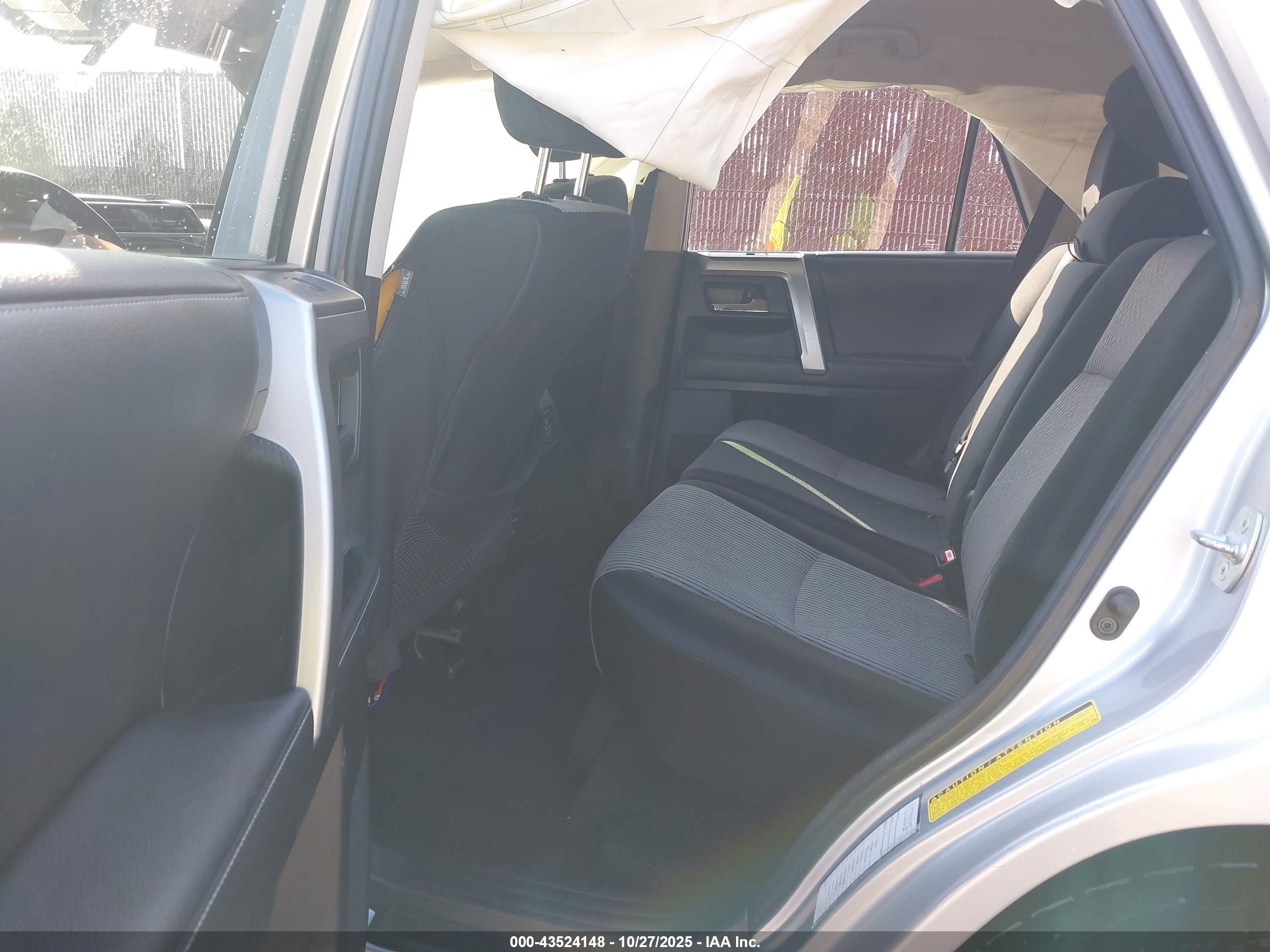 TOYOTA 4RUNNER image 8
