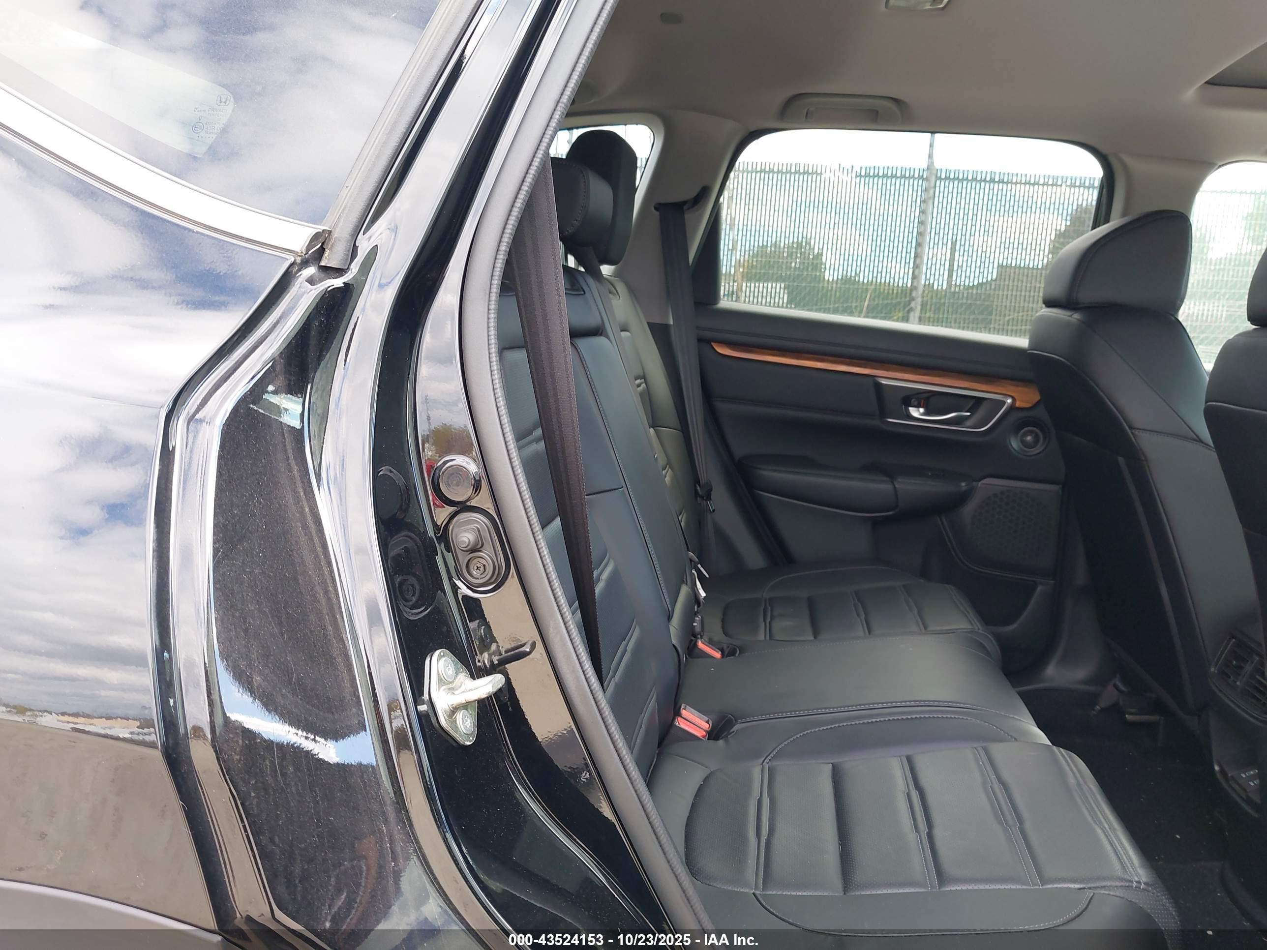 HONDA CR-V image 8