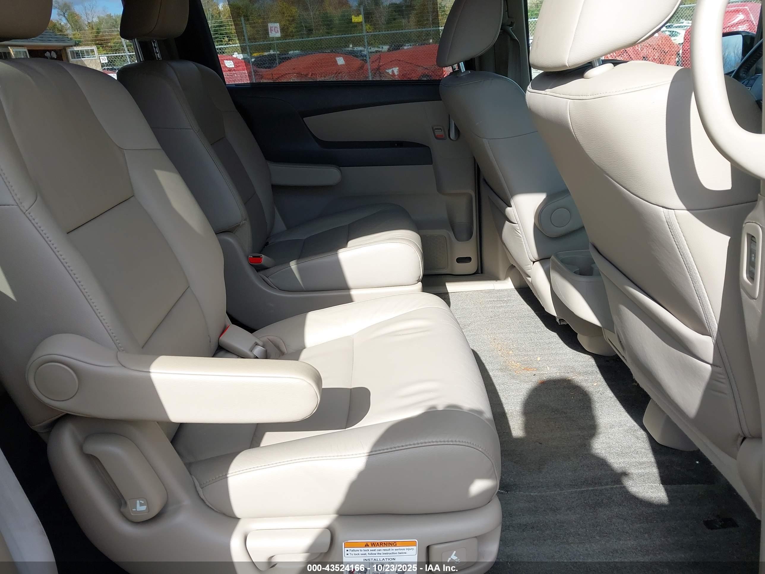 HONDA ODYSSEY image 8