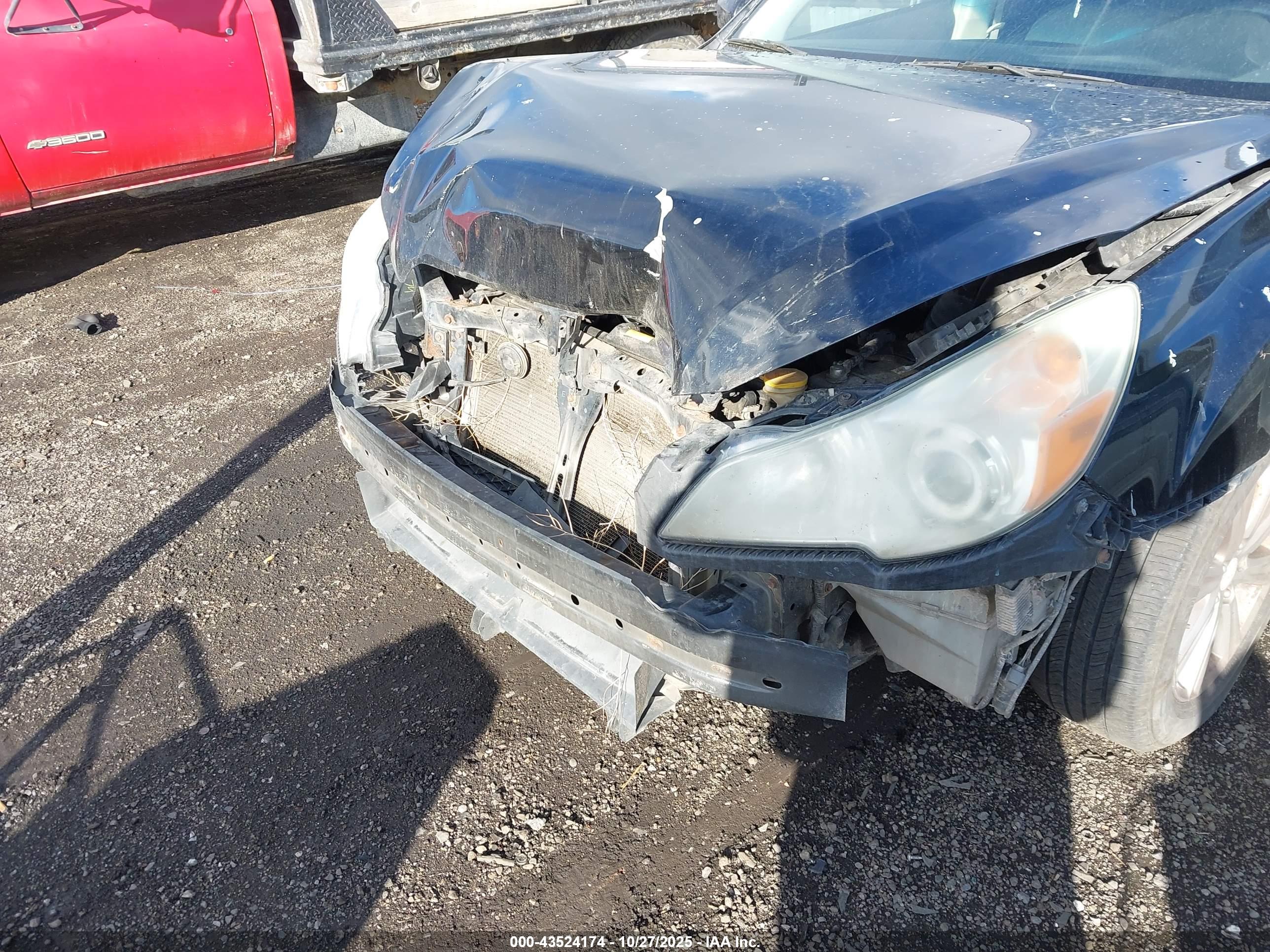 SUBARU LEGACY image 6
