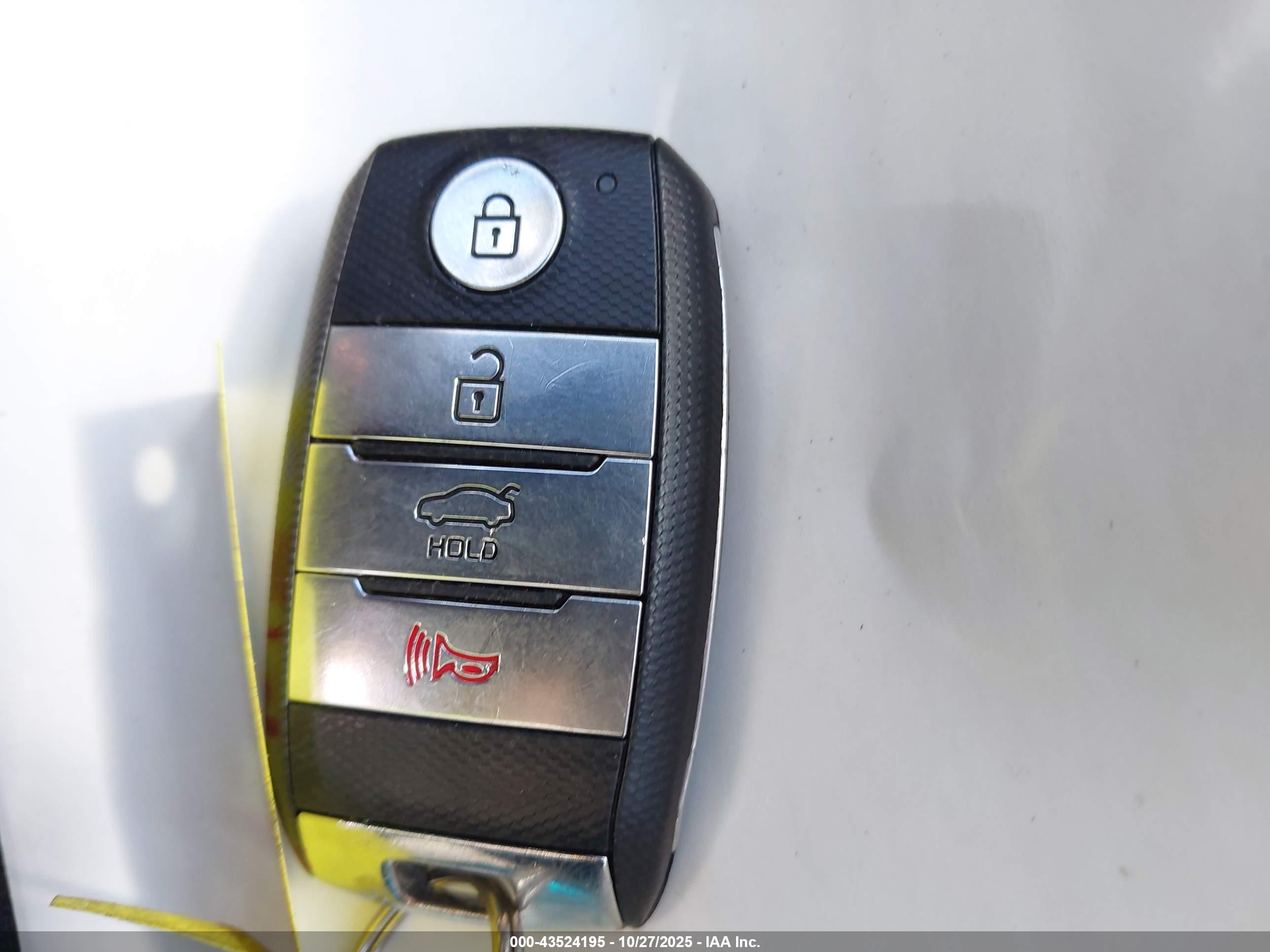 KIA RIO image 11