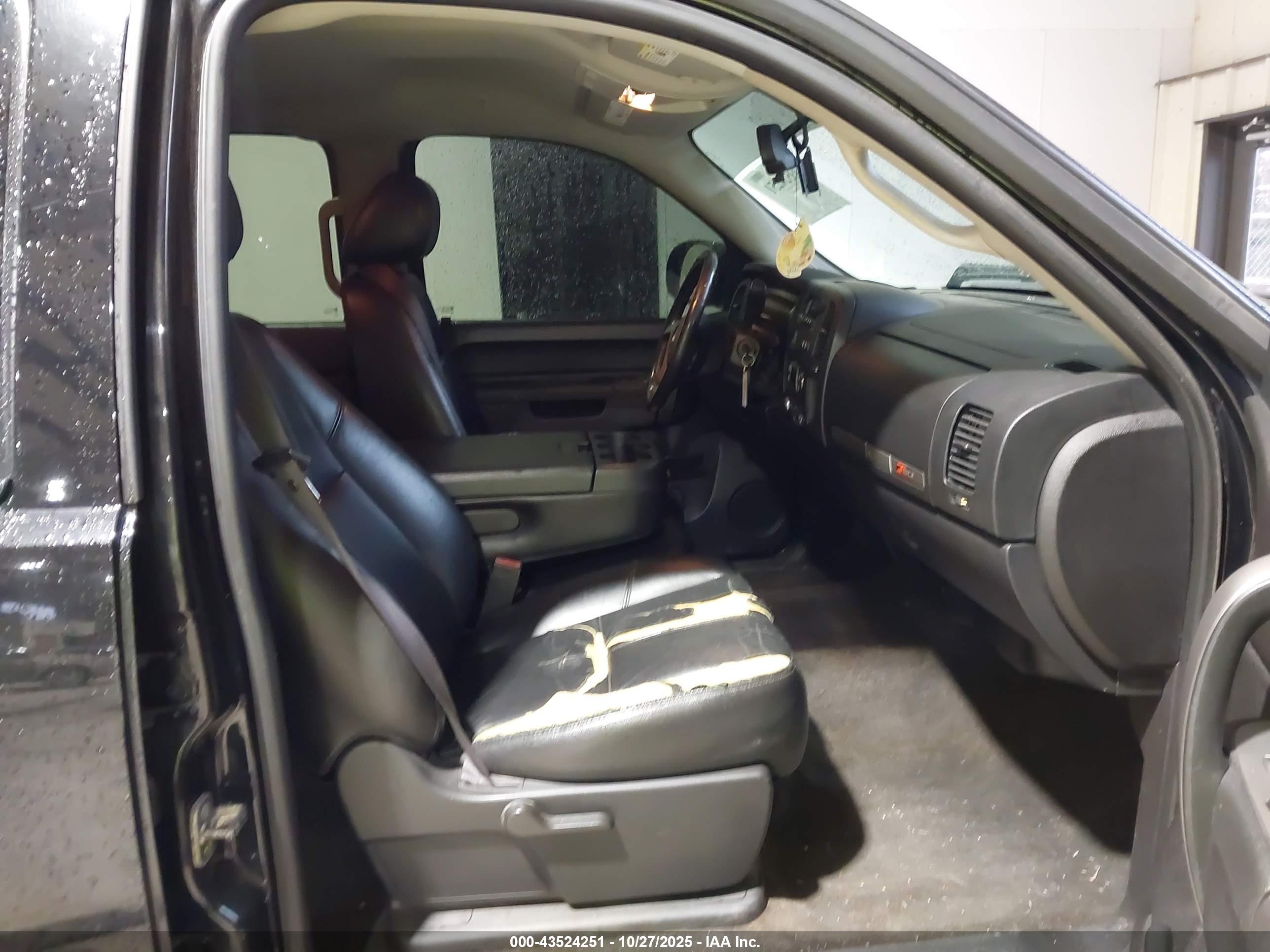 GMC SIERRA image 5