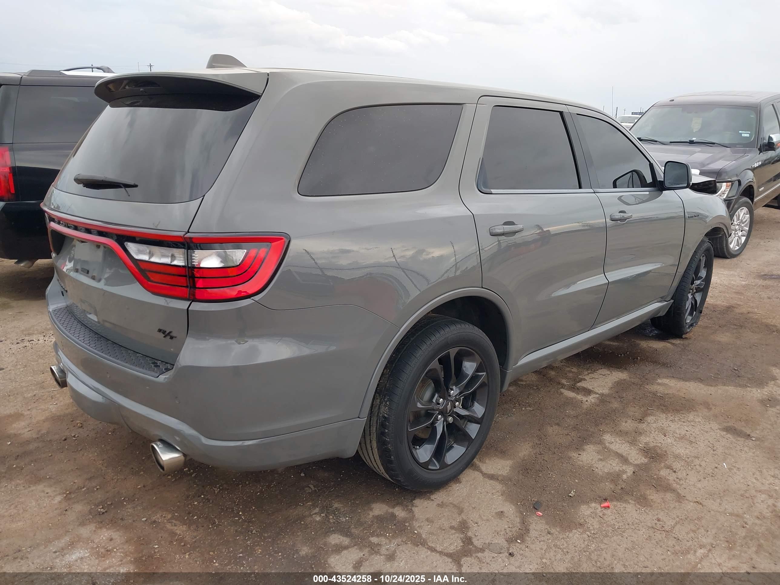DODGE DURANGO image 4