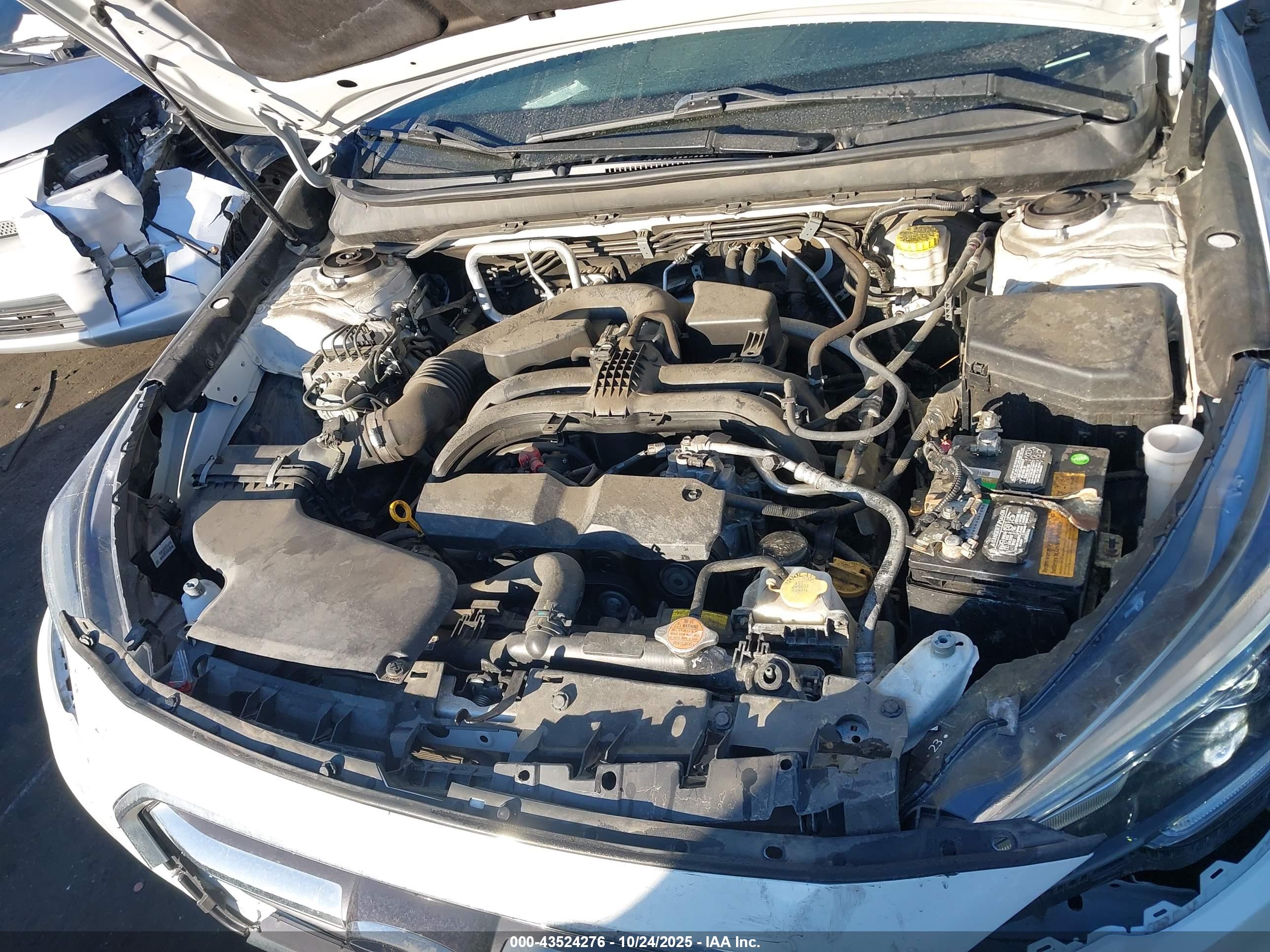 SUBARU OUTBACK image 10