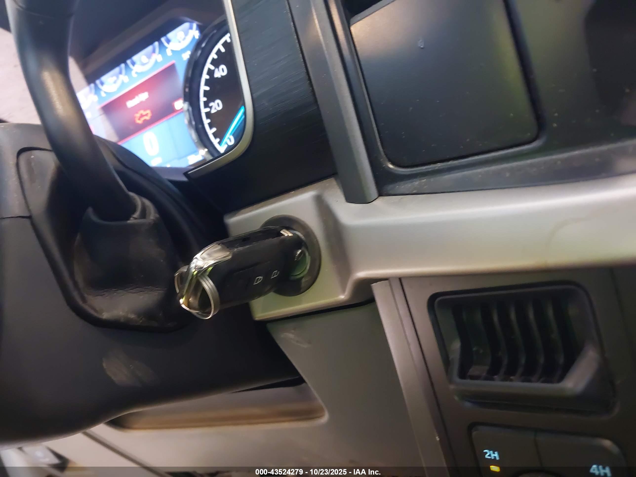 FORD F-150 image 11