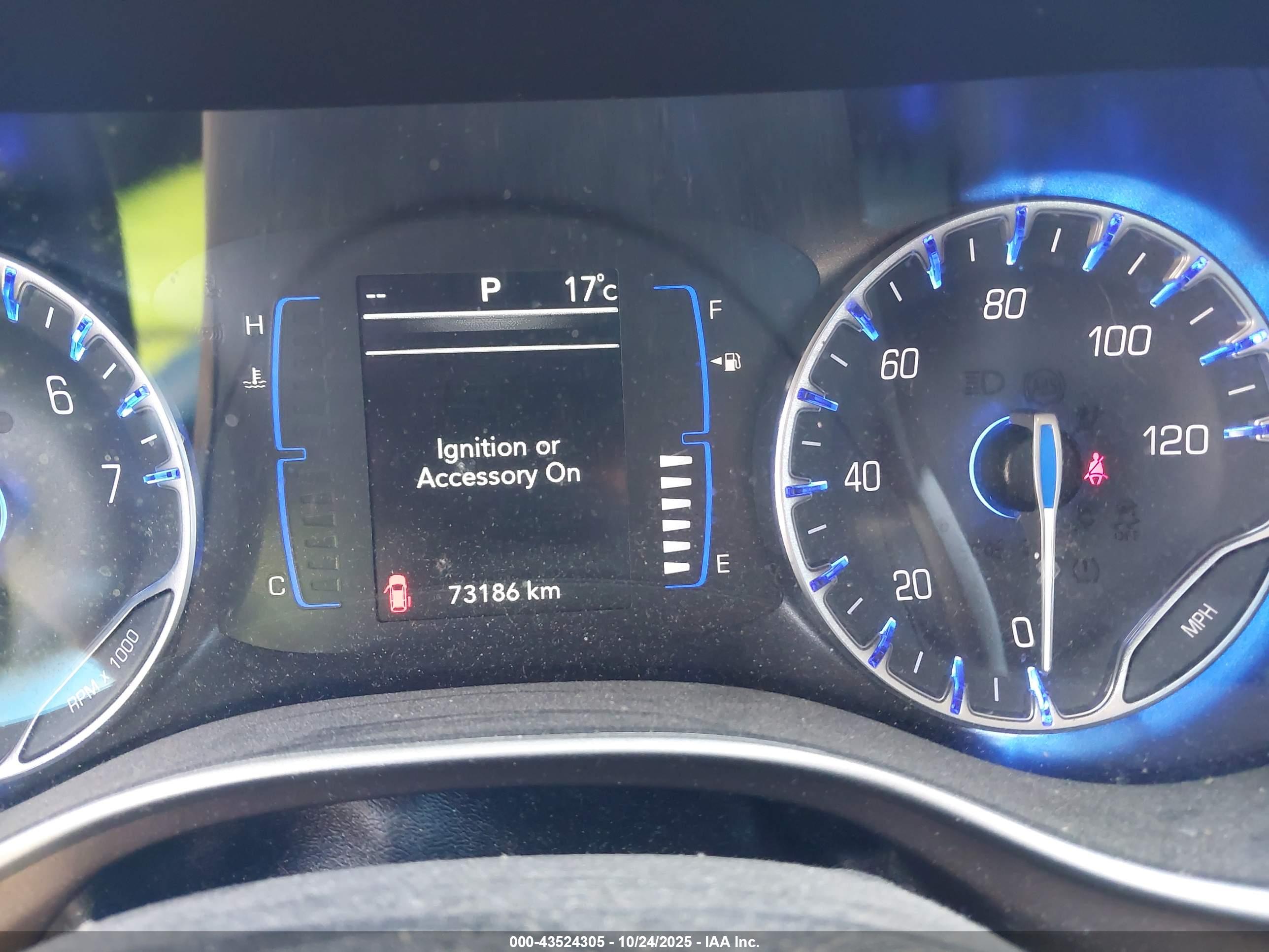 CHRYSLER VOYAGER image 7