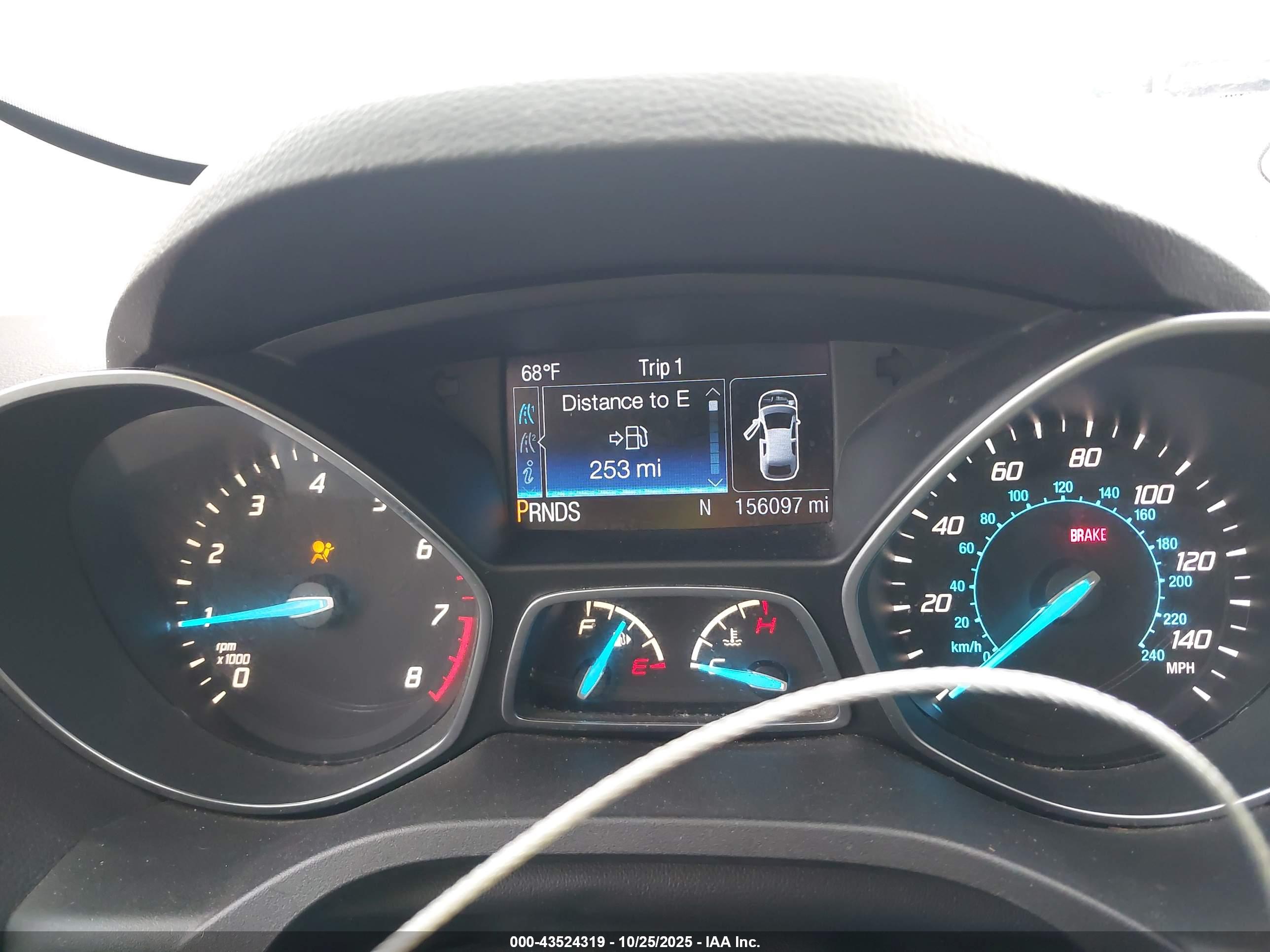 FORD ESCAPE image 7