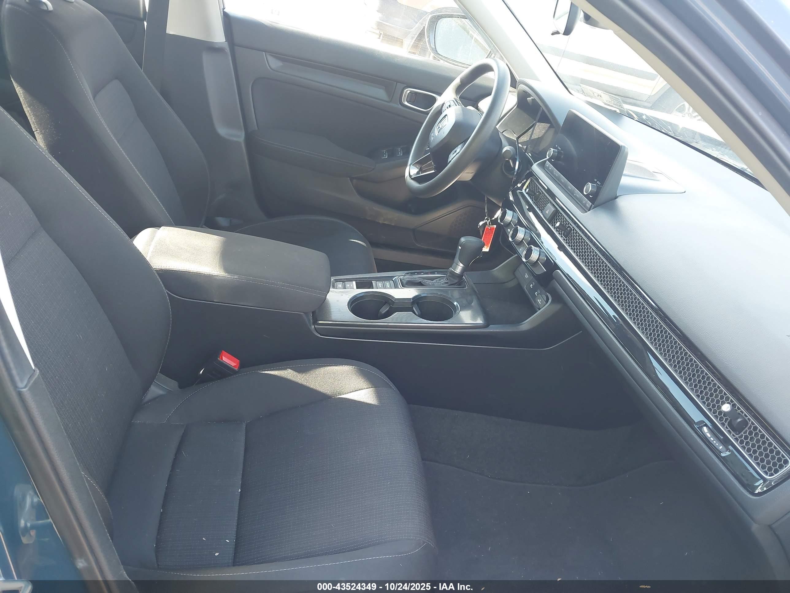 HONDA CIVIC image 5
