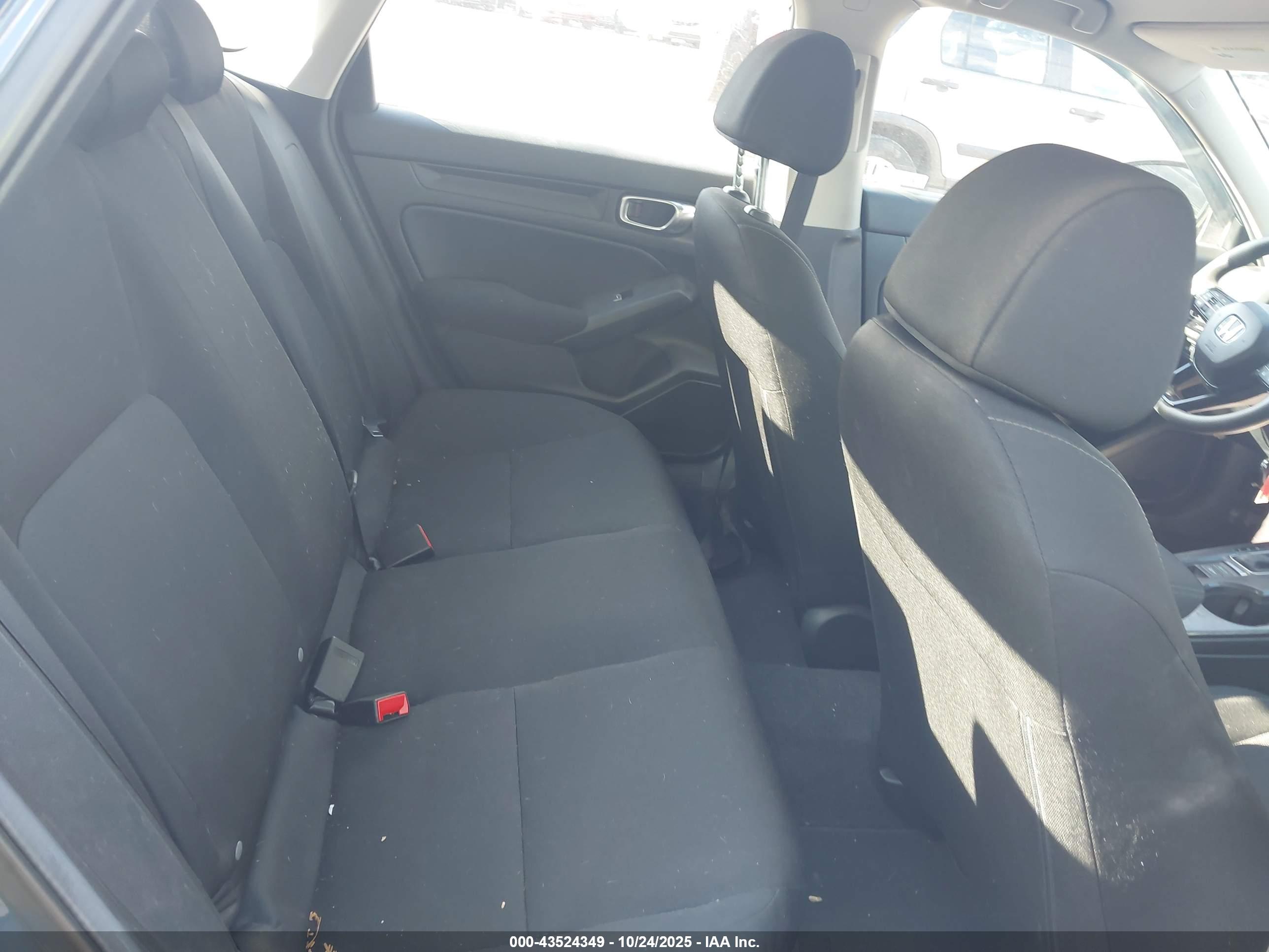 HONDA CIVIC image 8