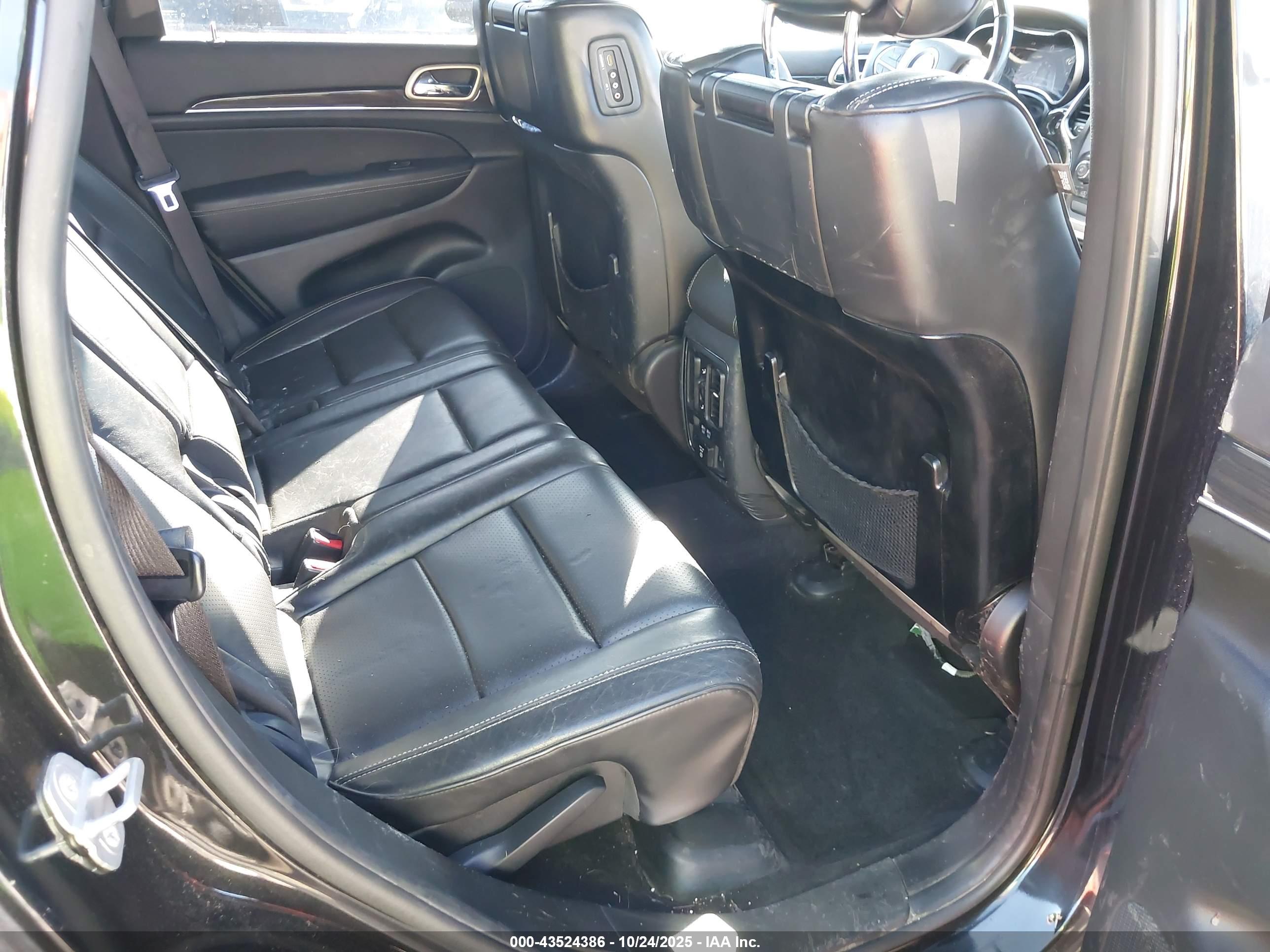 JEEP GRAND image 8