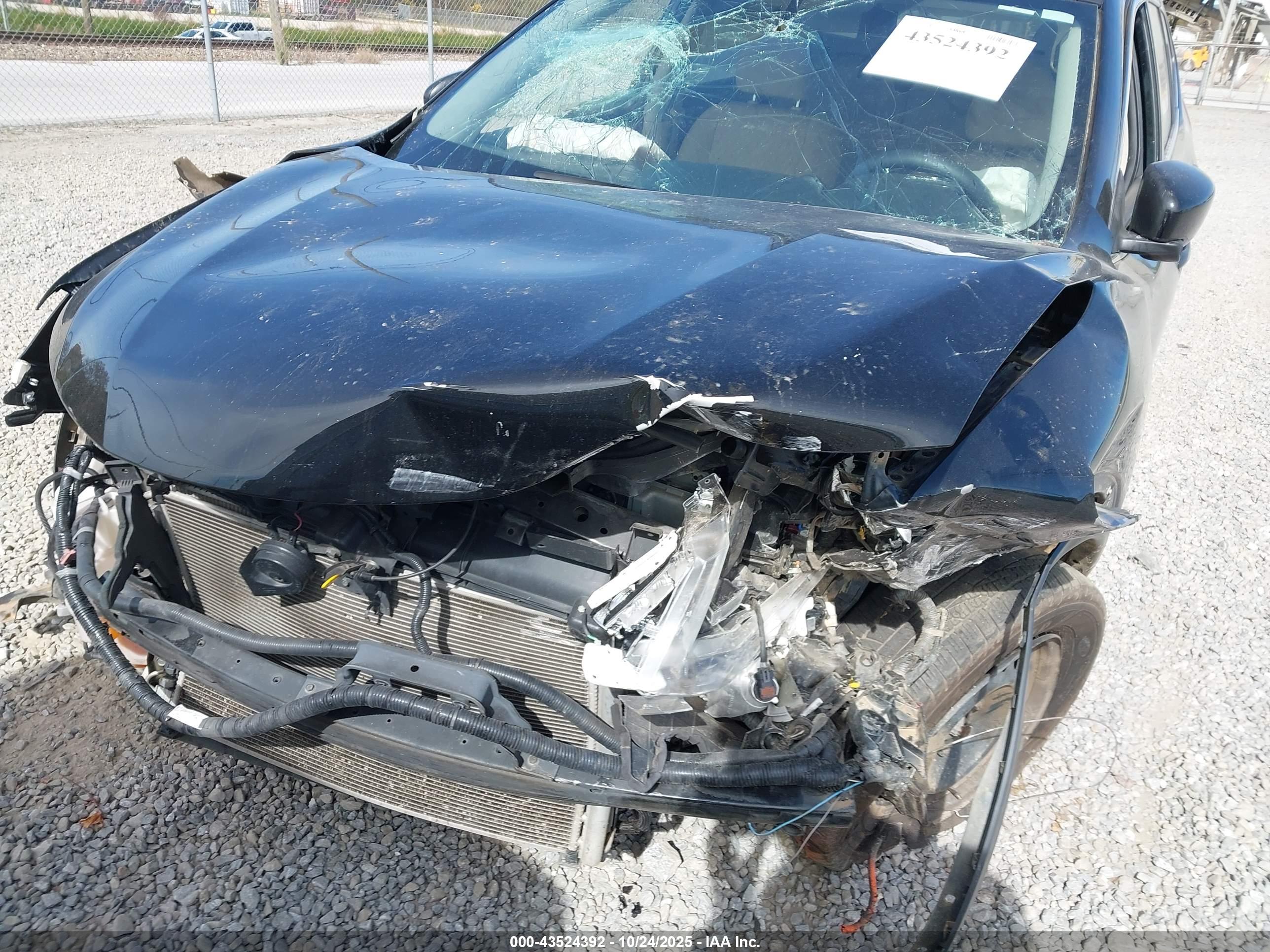 NISSAN ROGUE image 6