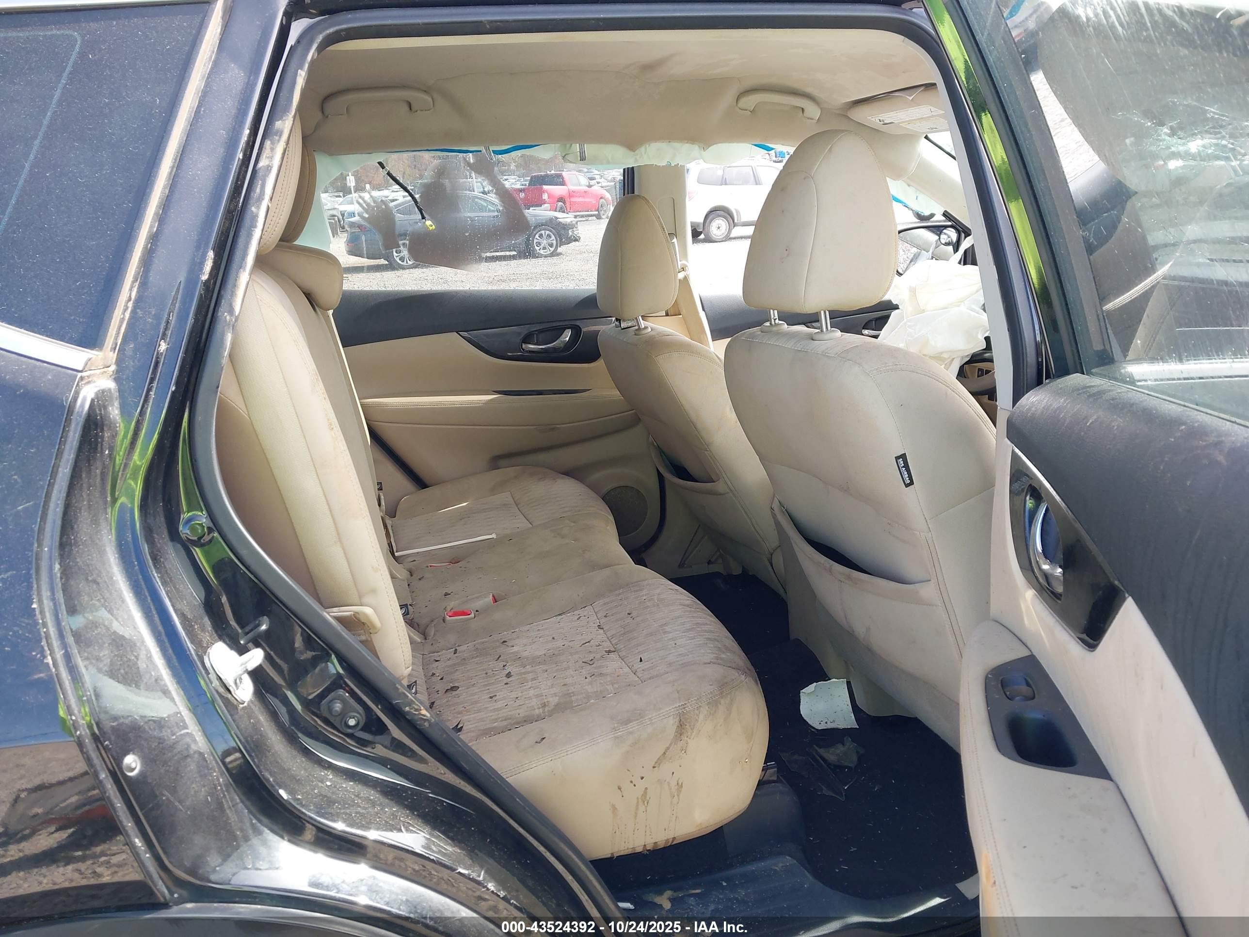 NISSAN ROGUE image 8