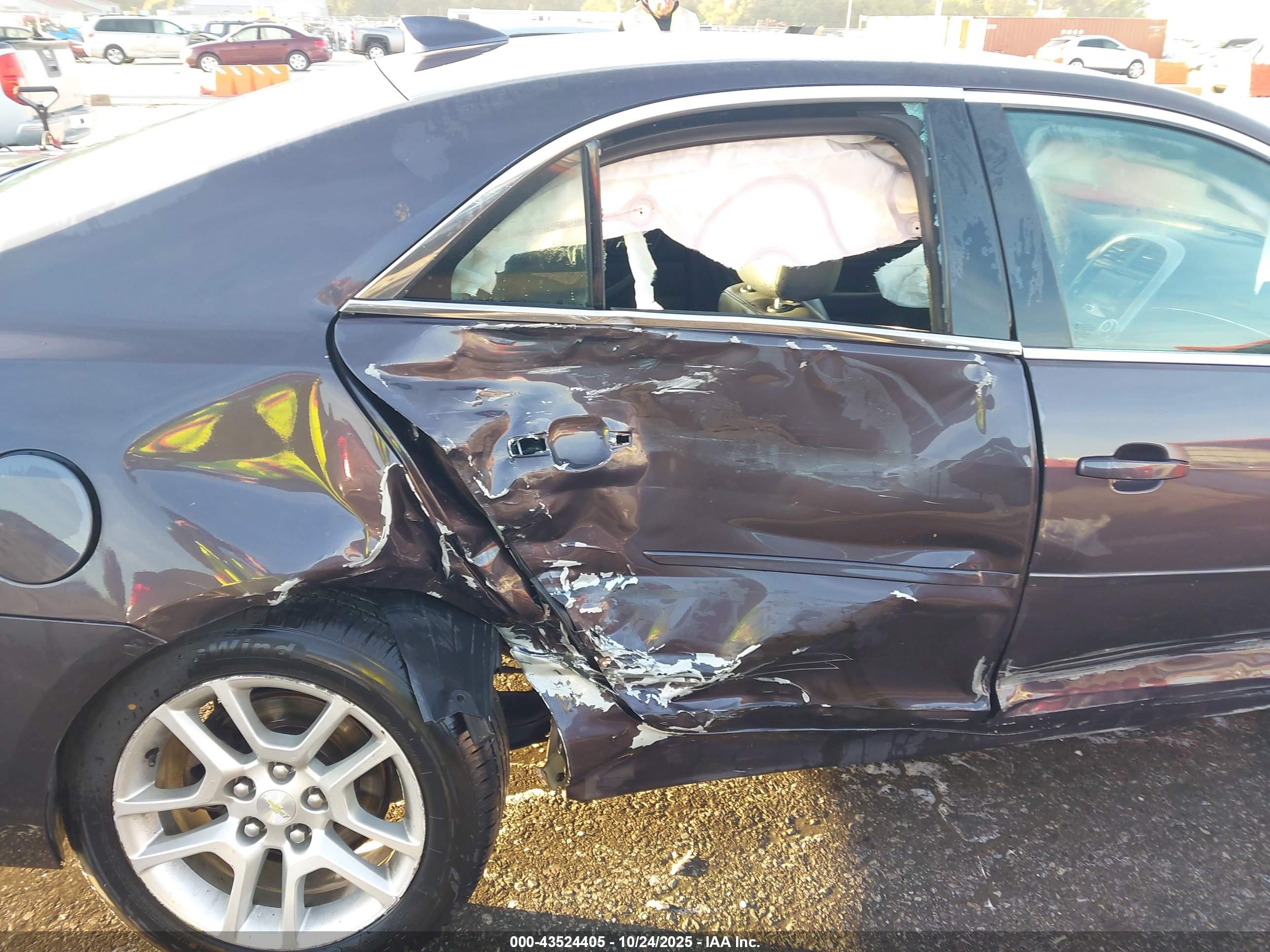 CHEVROLET MALIBU image 6