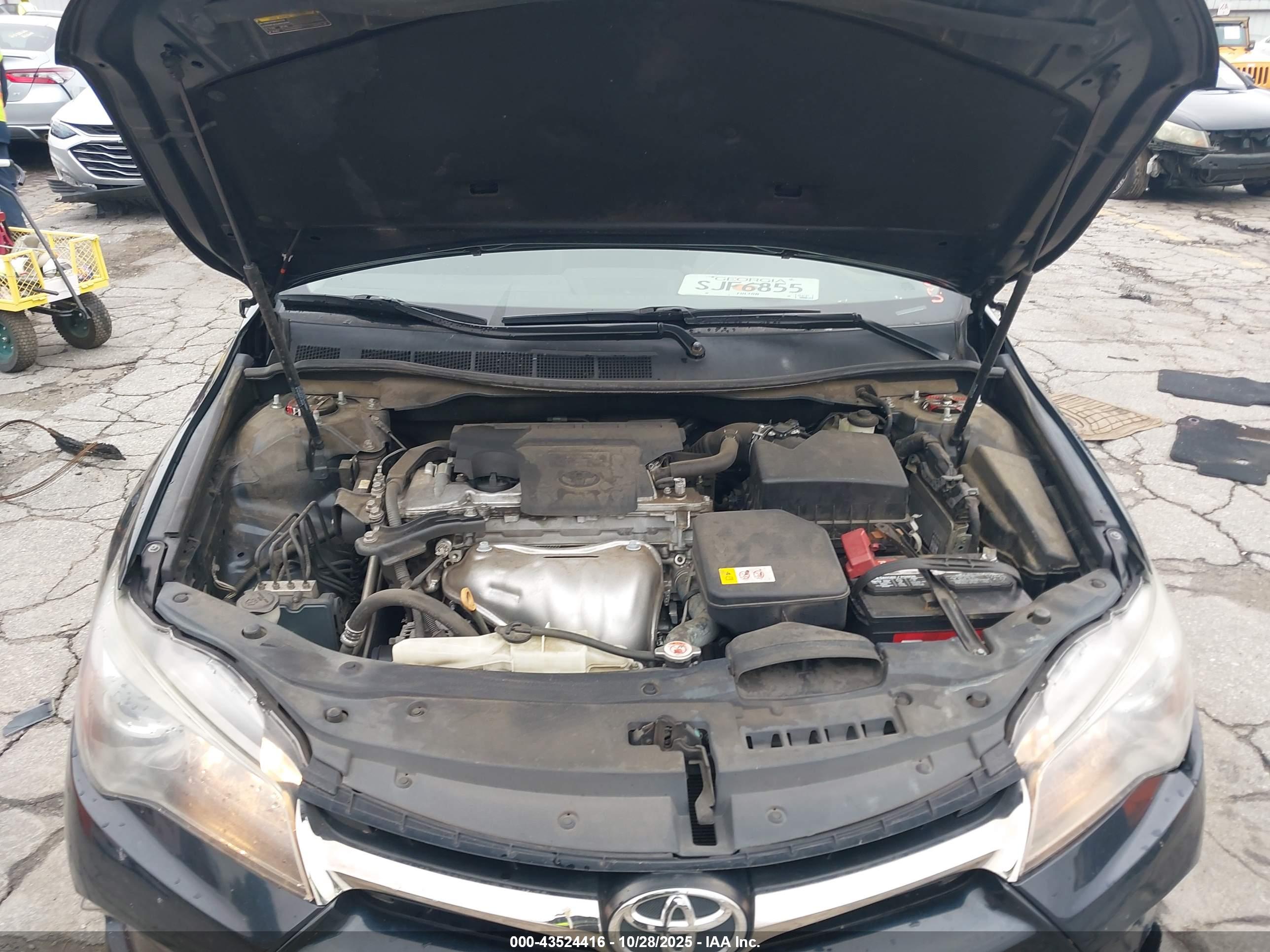 TOYOTA CAMRY image 10