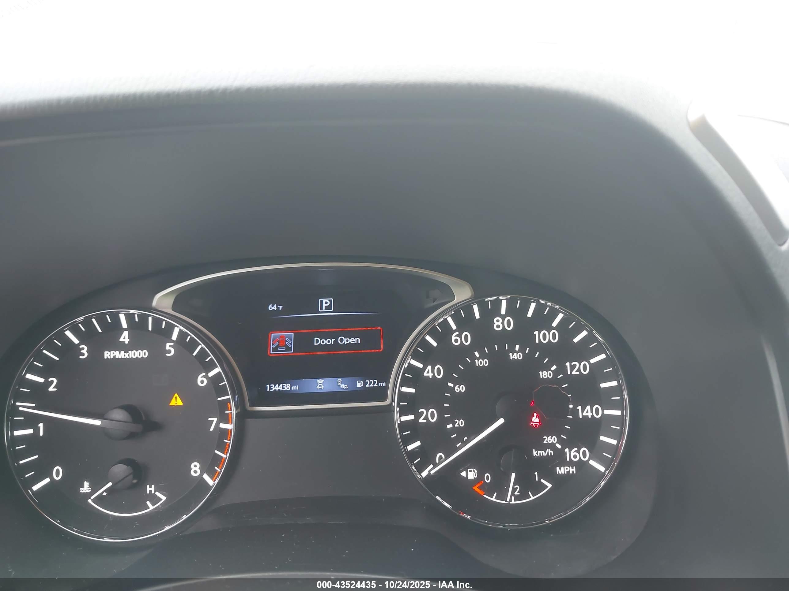 NISSAN PATHFINDER image 7
