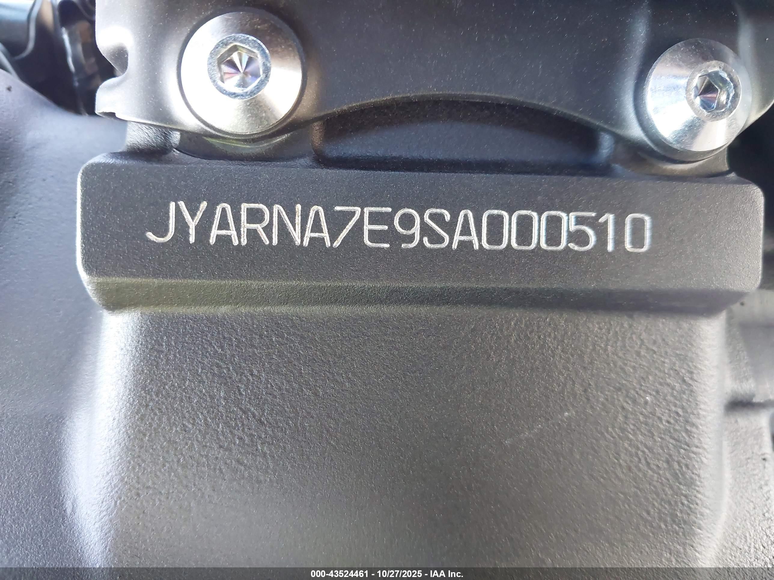 YAMAHA YZF1000 image 10