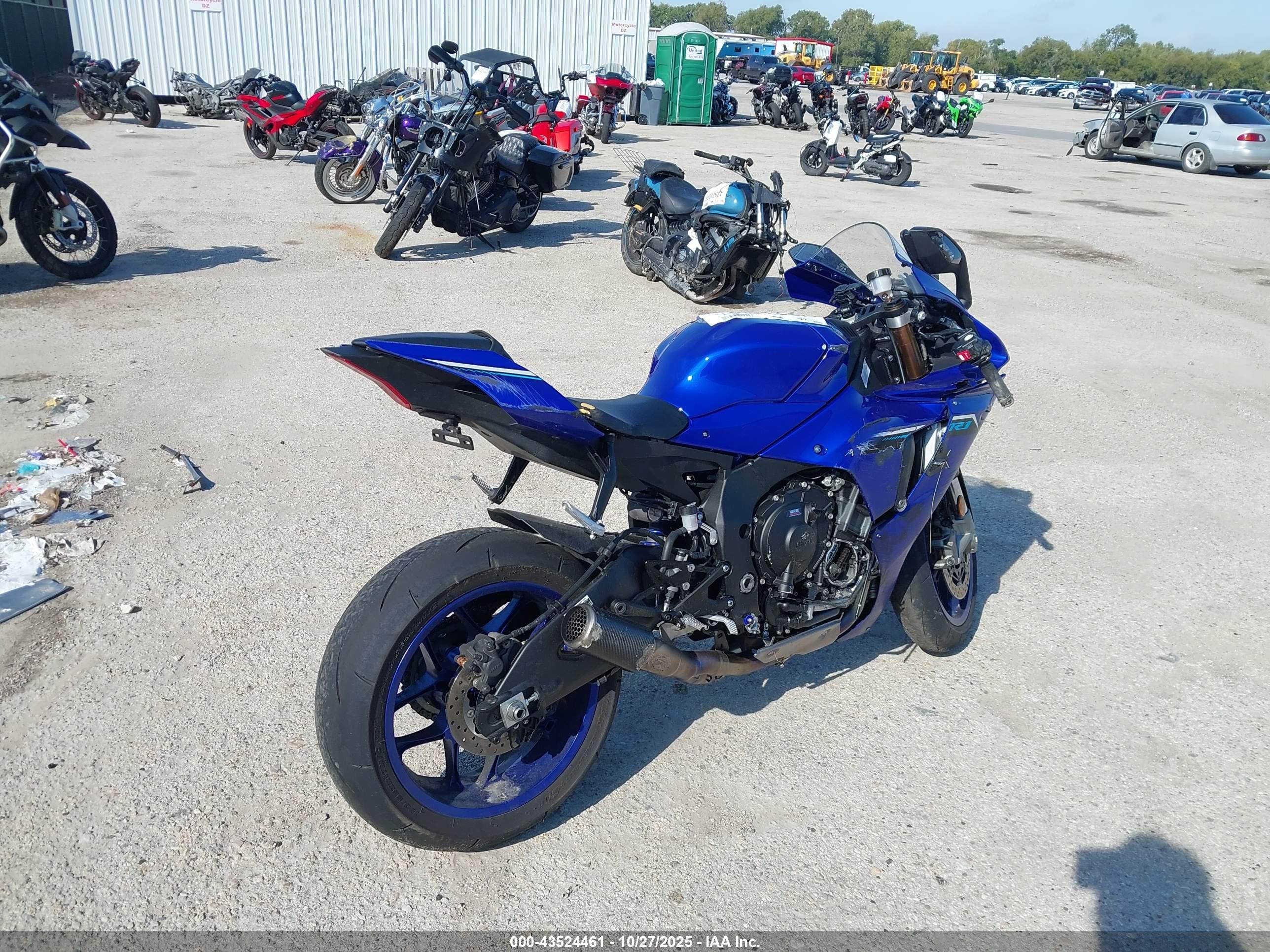 YAMAHA YZF1000 image 4