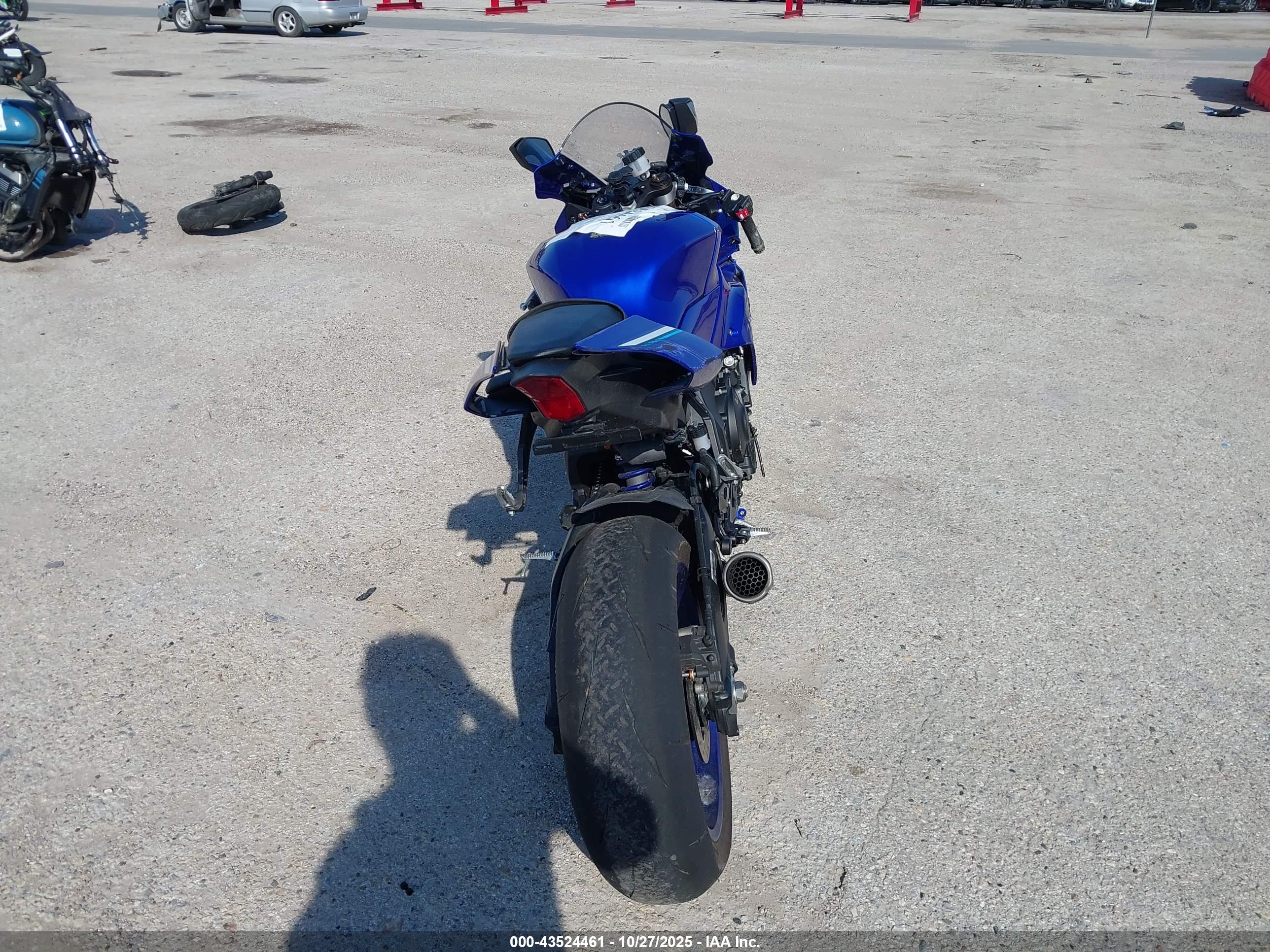 YAMAHA YZF1000 image 6