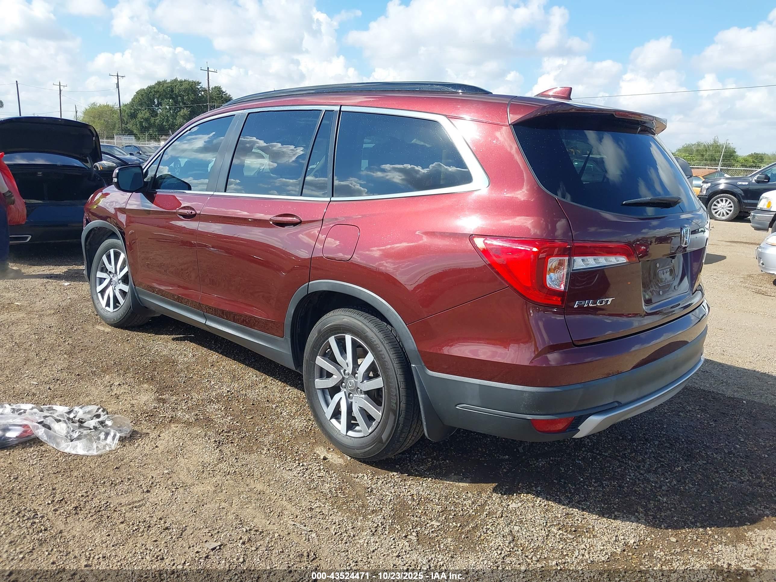 HONDA PILOT image 3