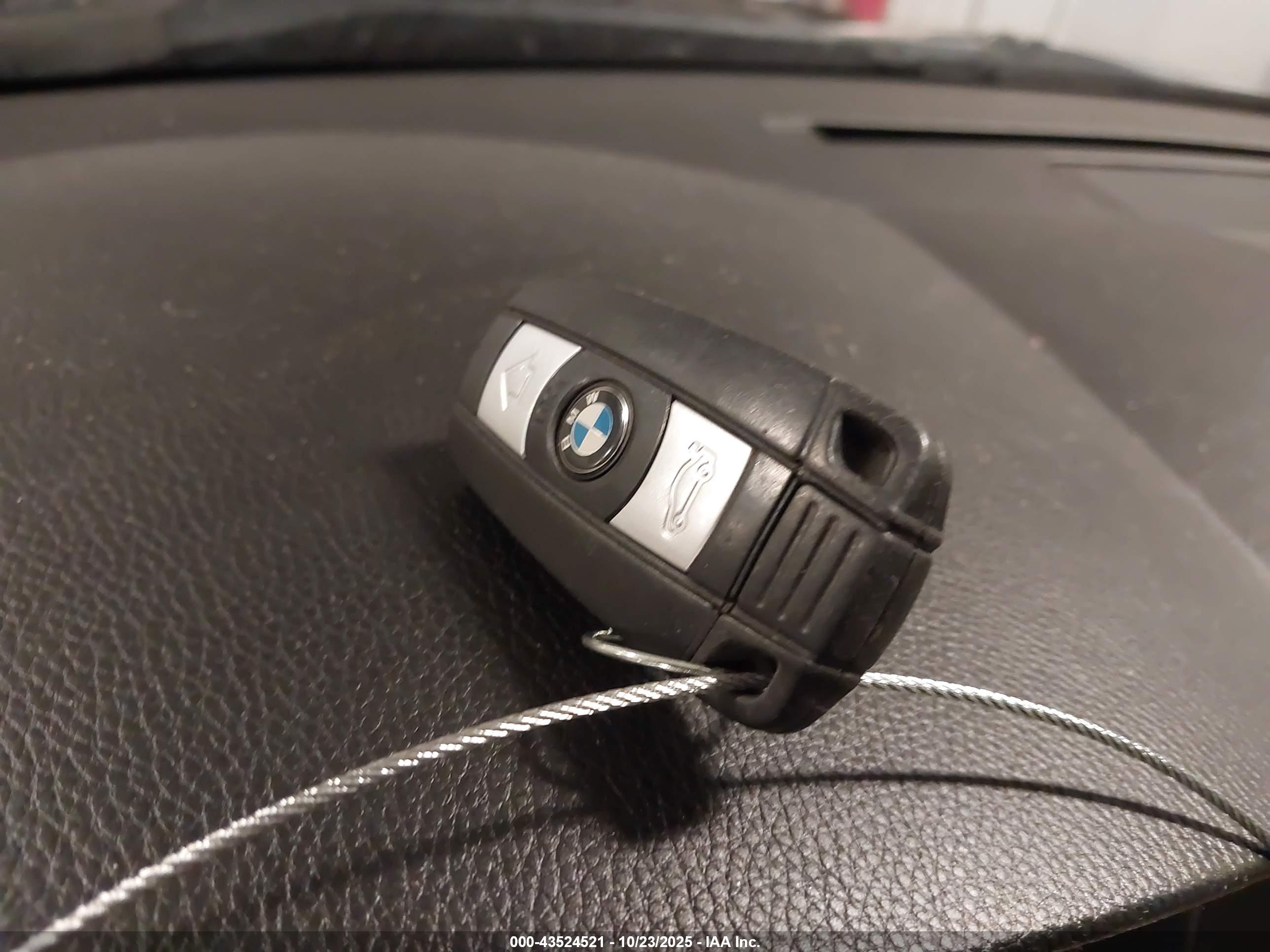 BMW 528I image 11