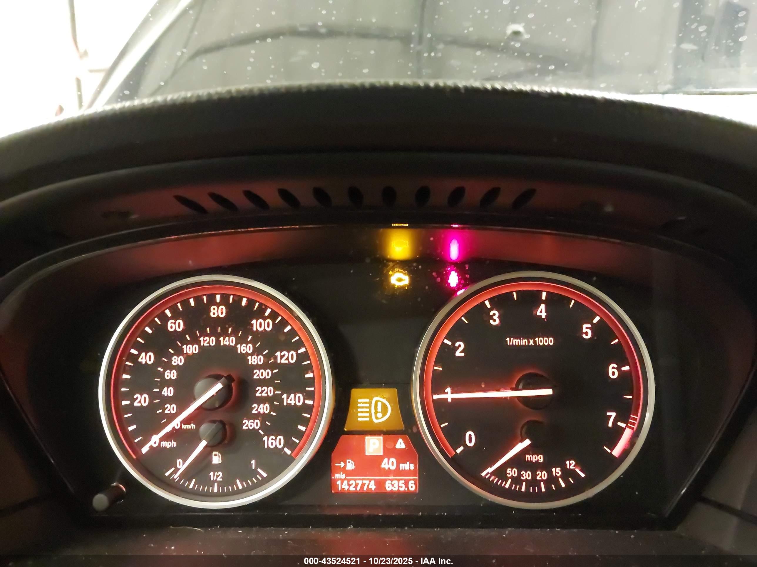 BMW 528I image 7