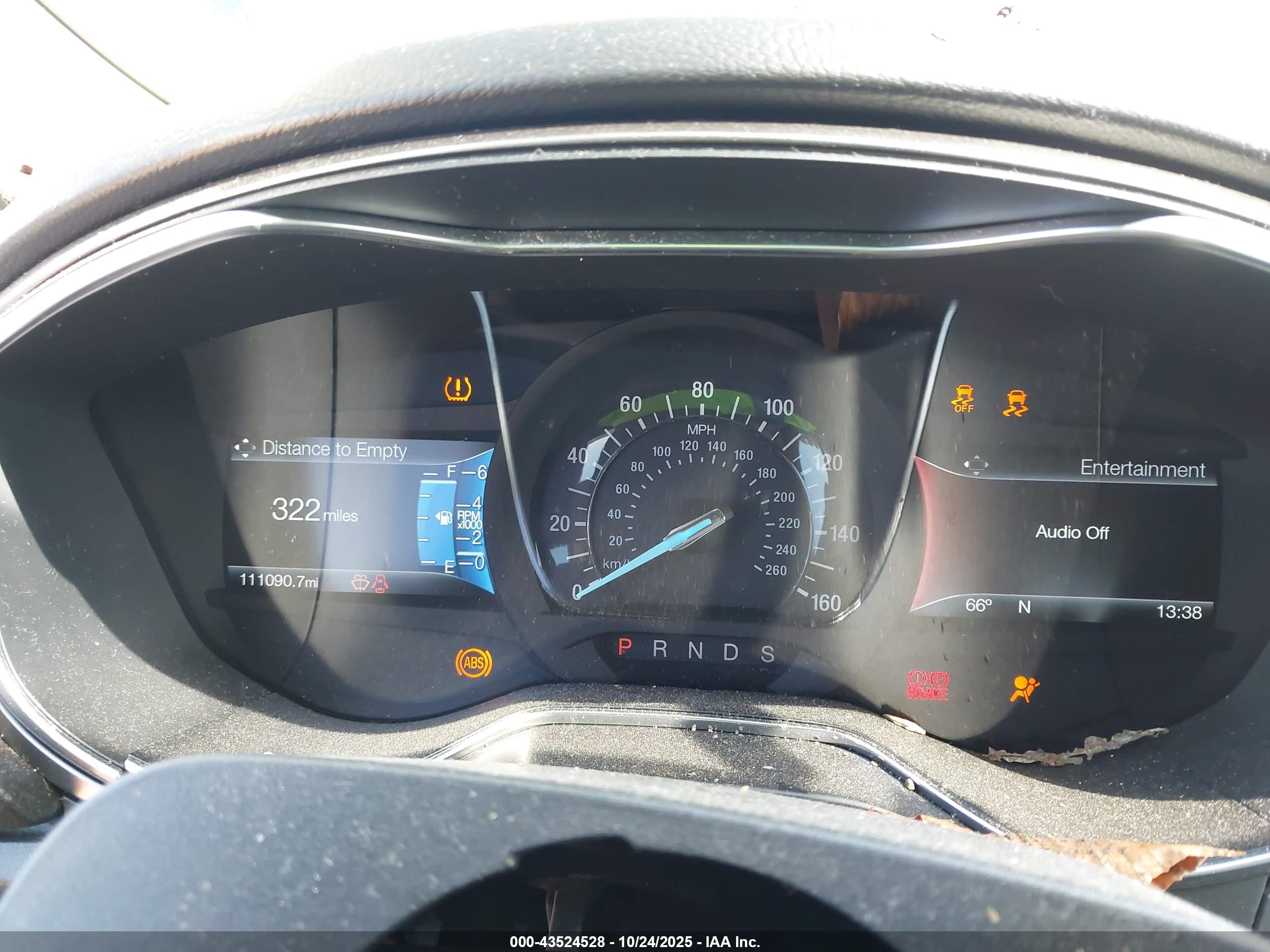FORD FUSION image 7